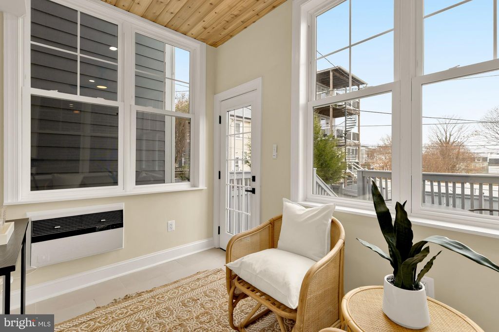 Photo of 4519 15th Street NW, WASHINGTON, DC 20011 (MLS # DCDC2230418)