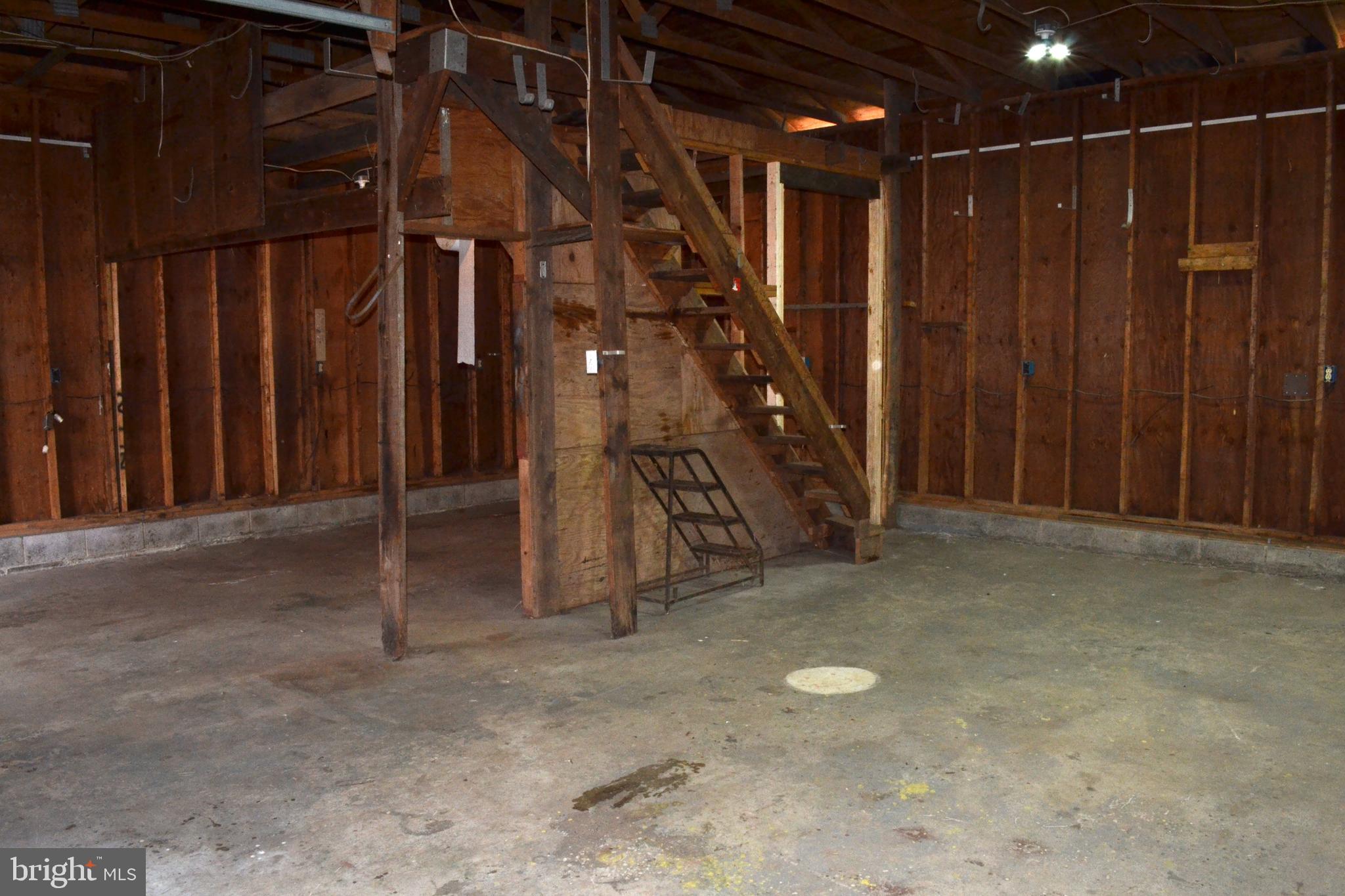 KINGS HEIGHTS - Residential