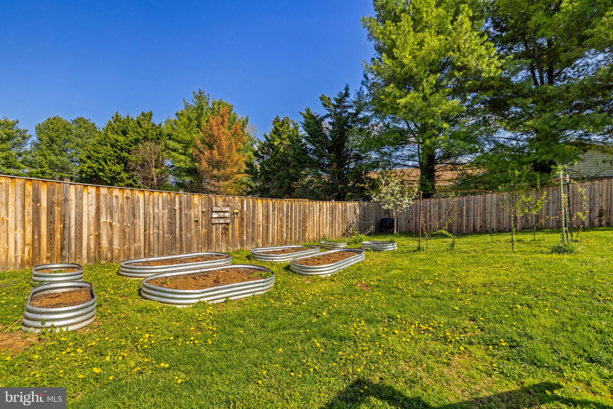 BATTLEFIELD ESTATES - Residential