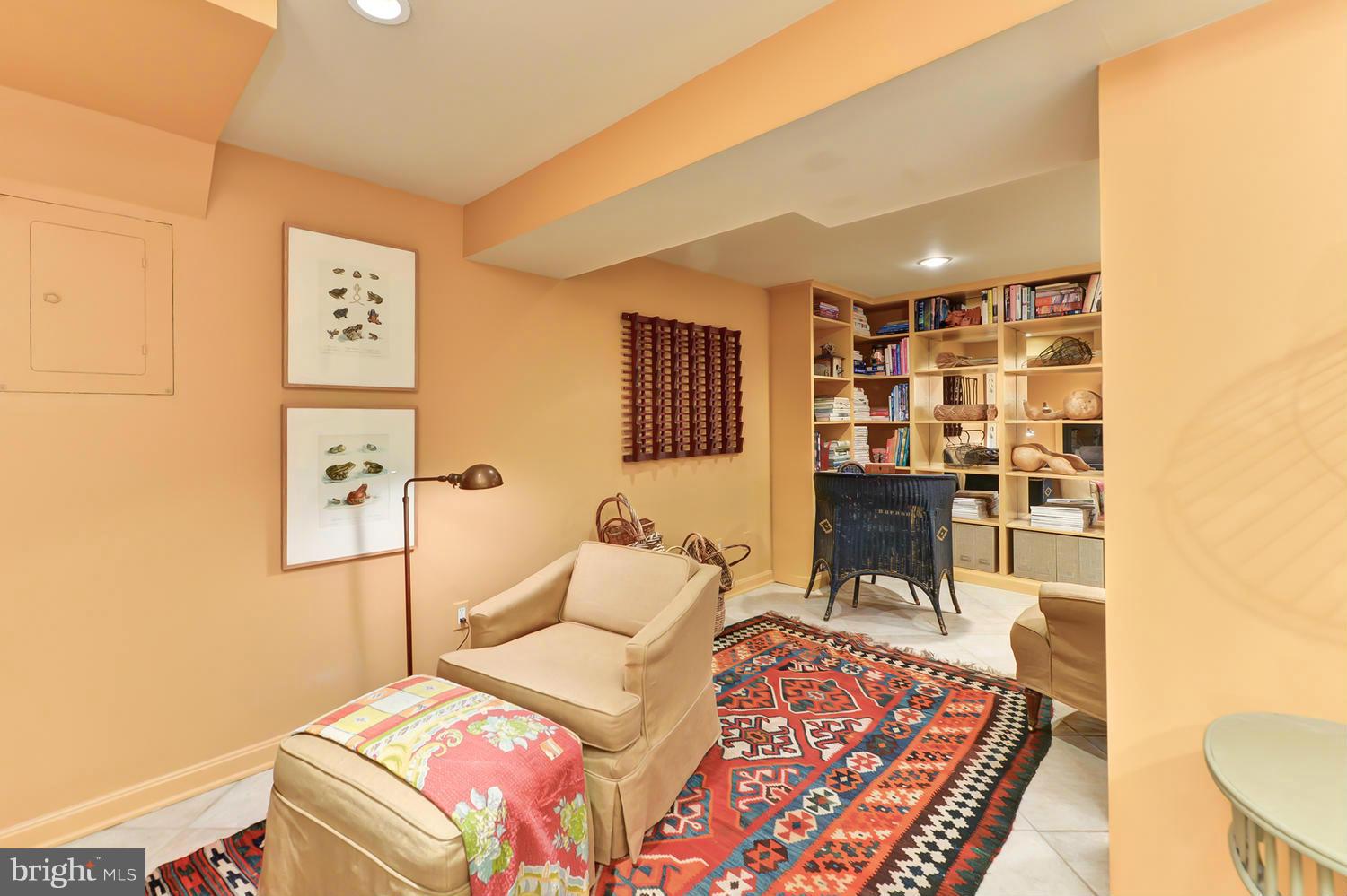 VIRGINIA VILLAGE - Residential