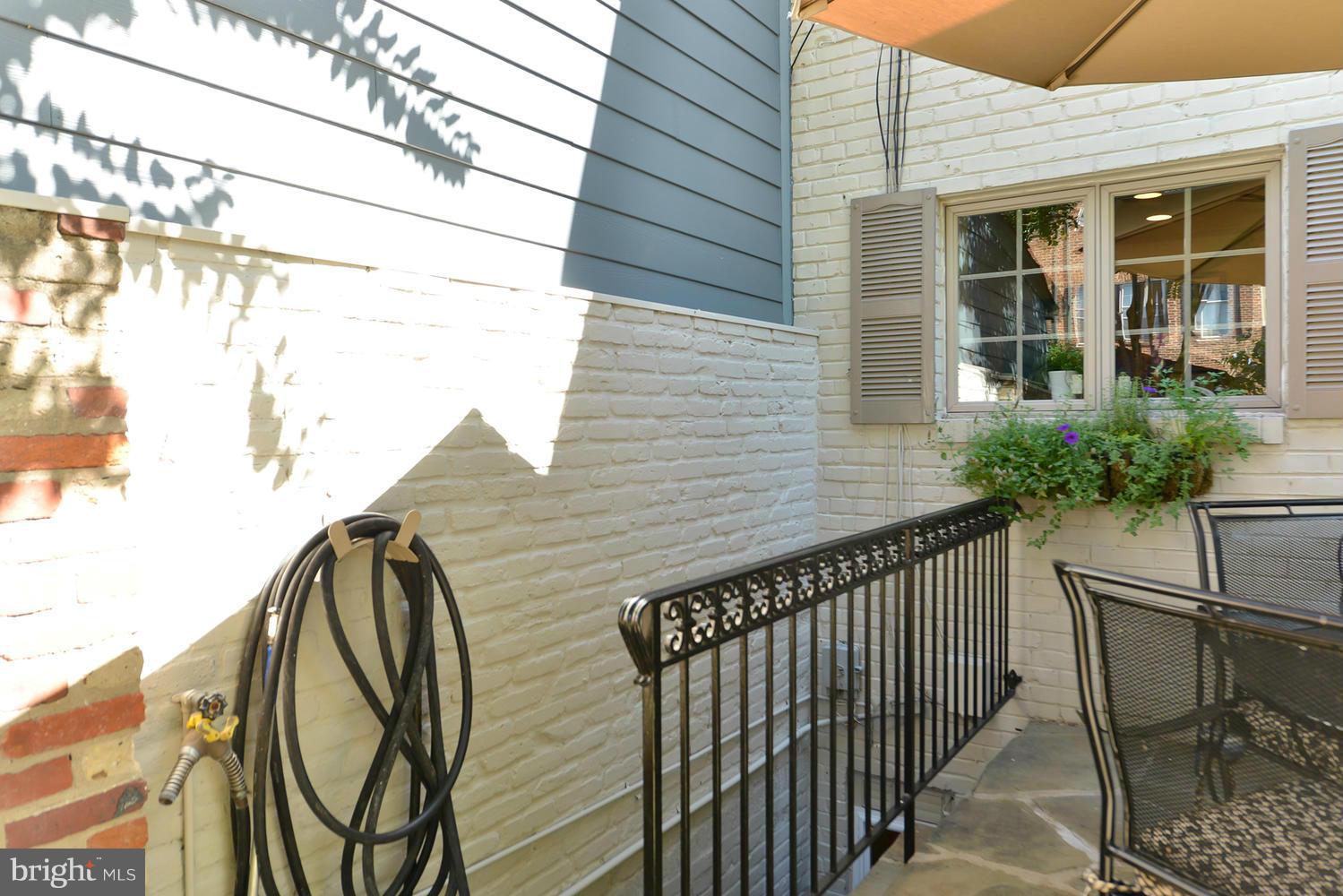 VIRGINIA VILLAGE - Residential