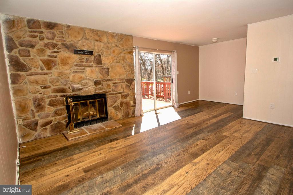 WOODSTREAM EAST PLAT THR - Residential