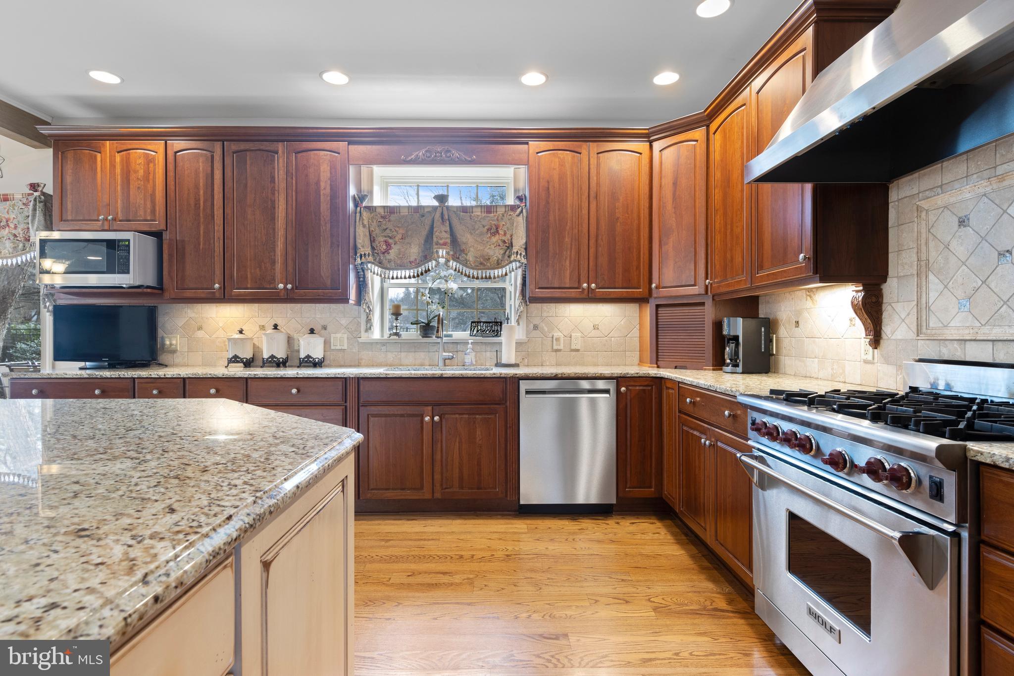 MERESTONE III - Residential