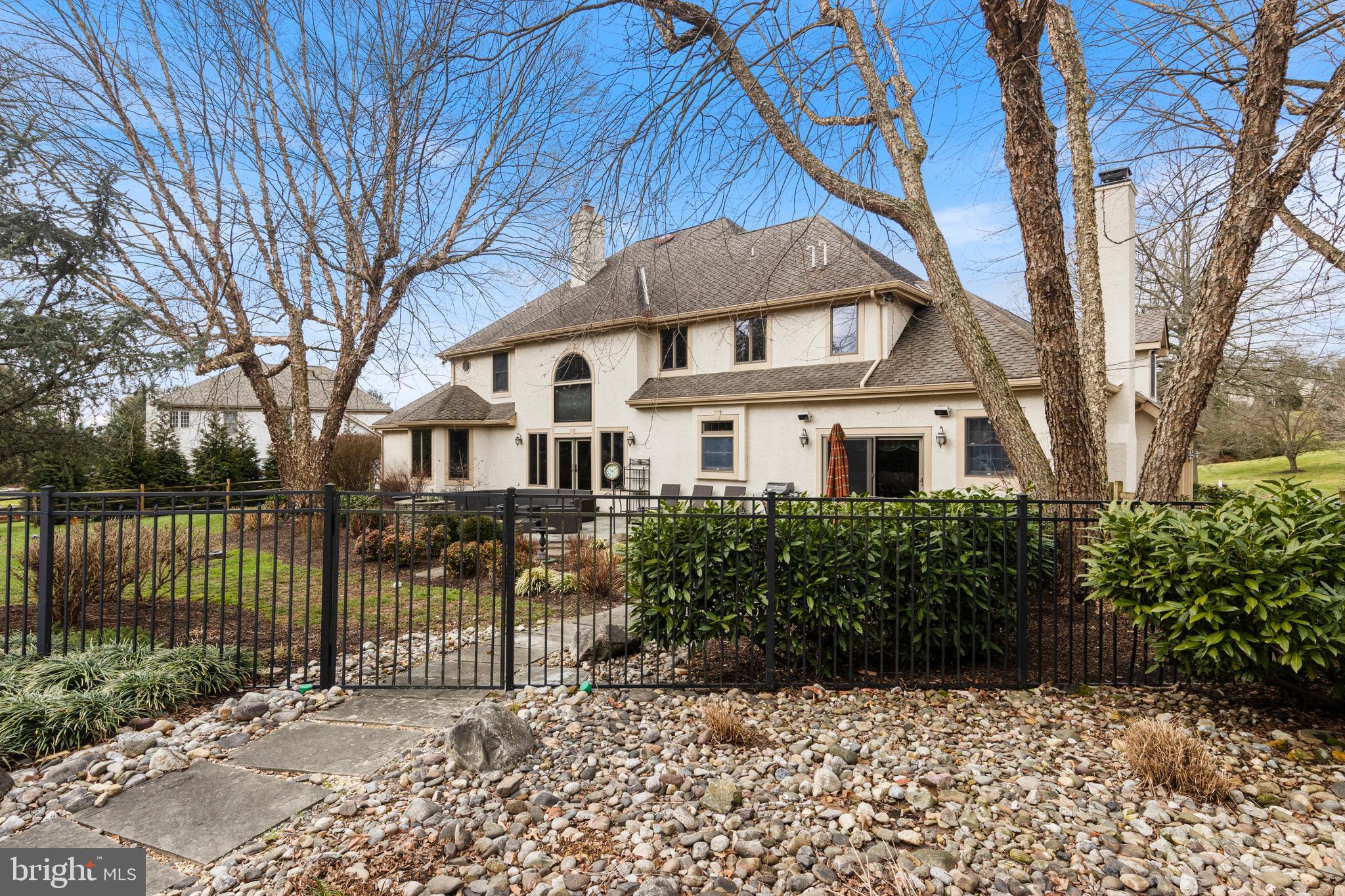 MERESTONE III - Residential