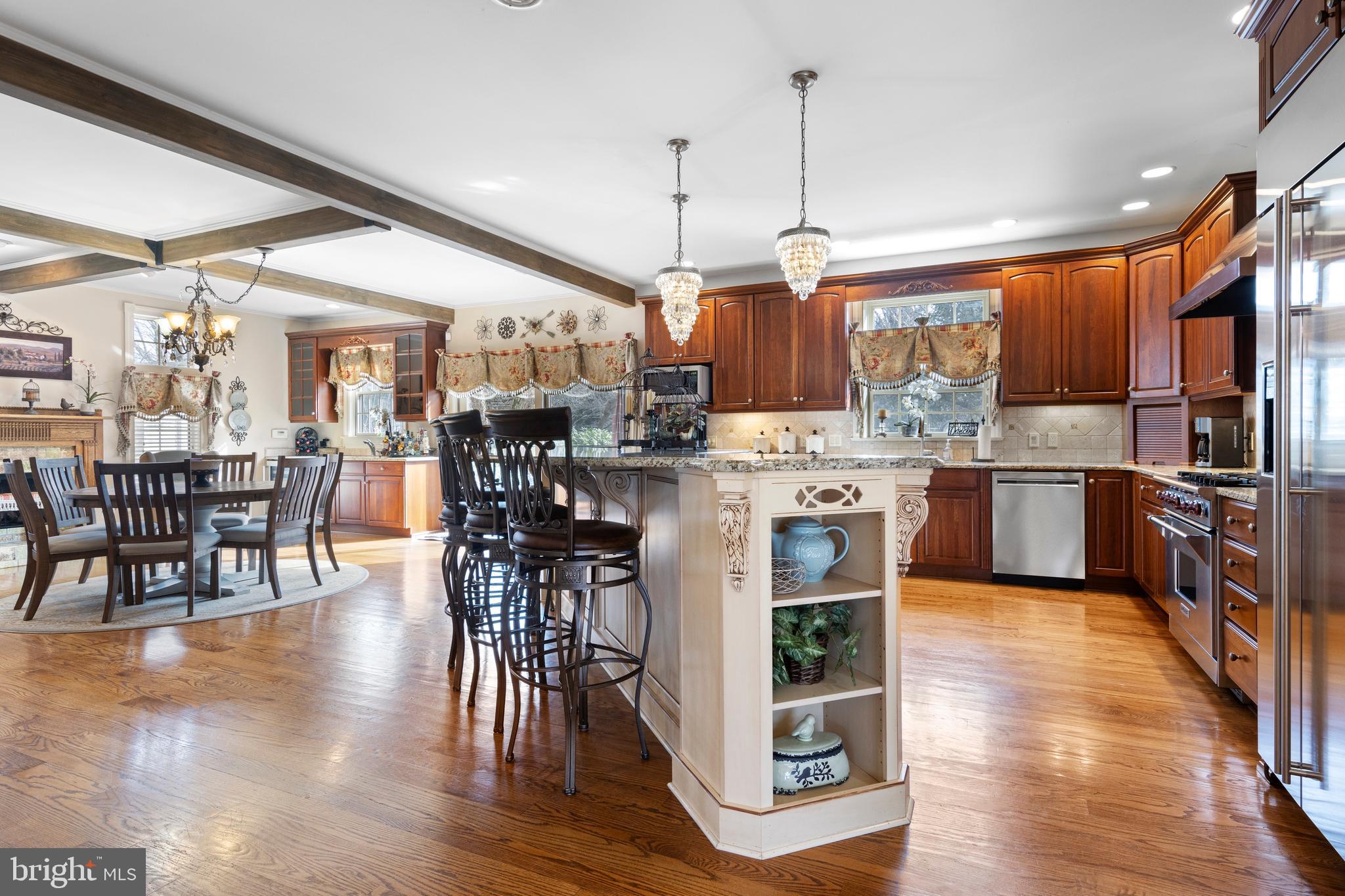 MERESTONE III - Residential