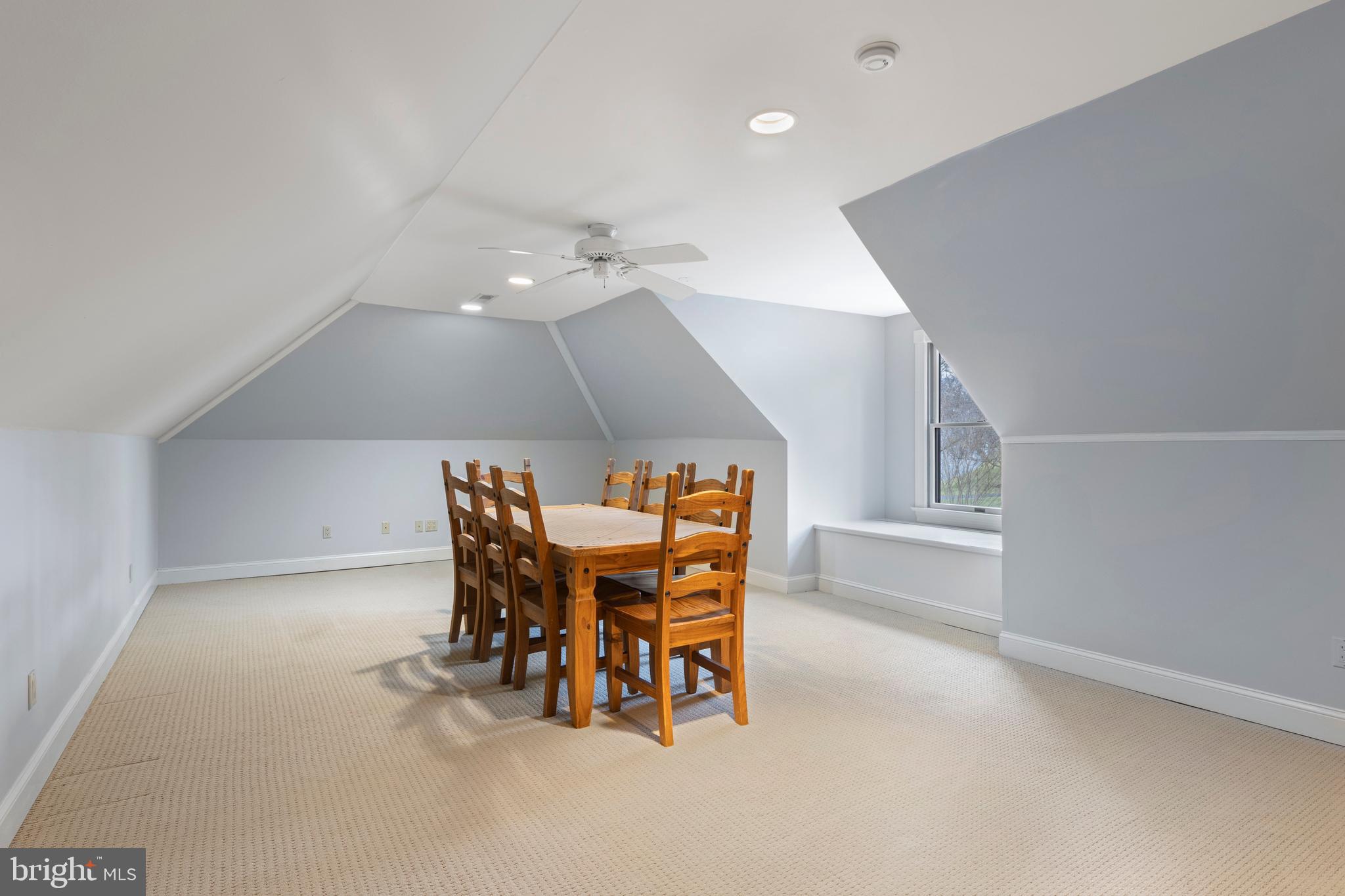 MERESTONE III - Residential