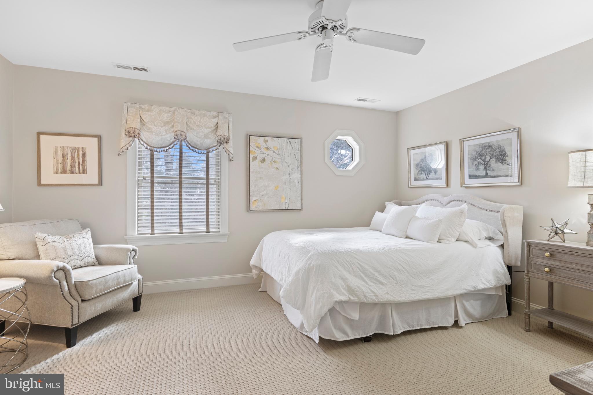 MERESTONE III - Residential