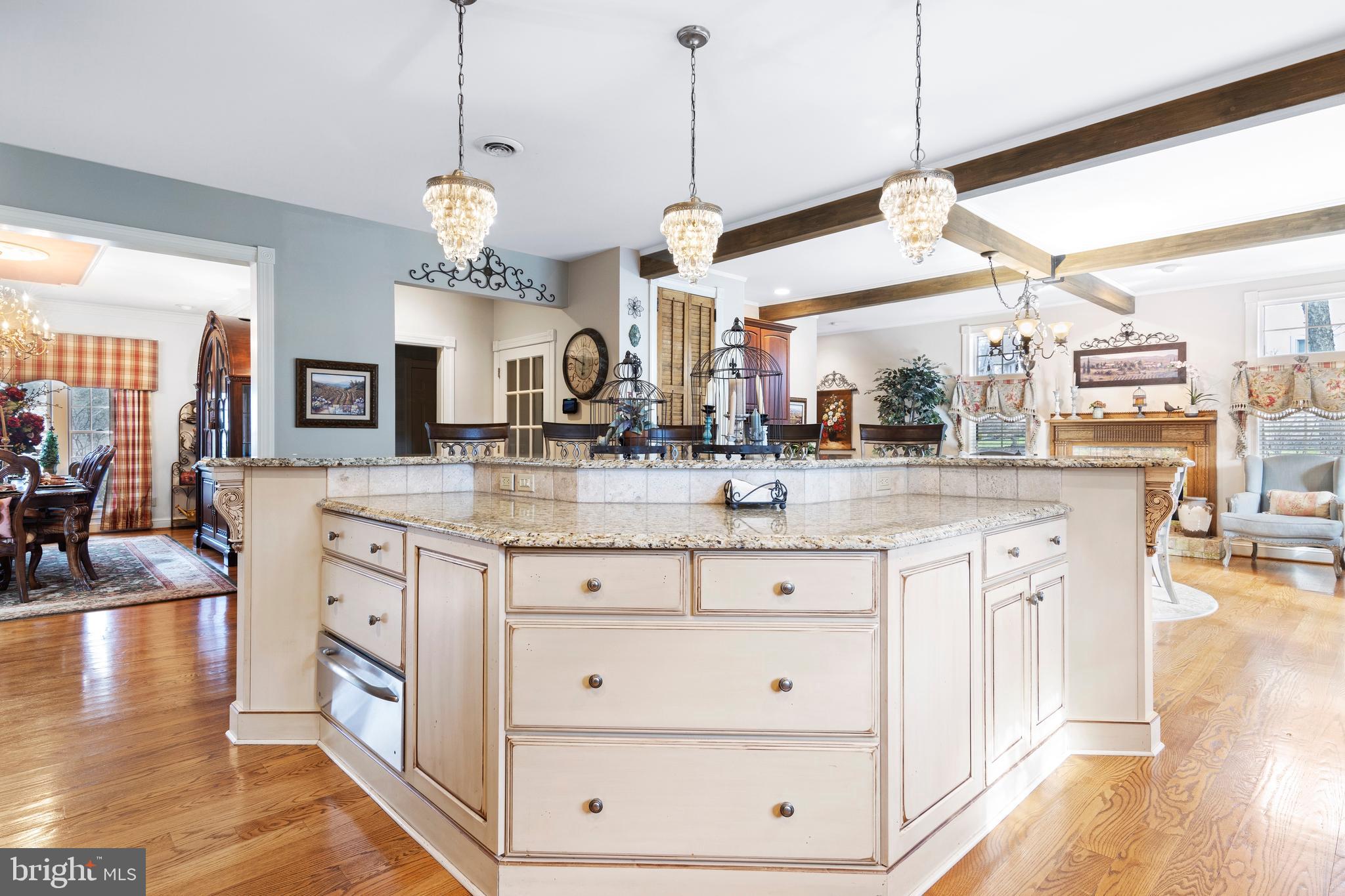 MERESTONE III - Residential