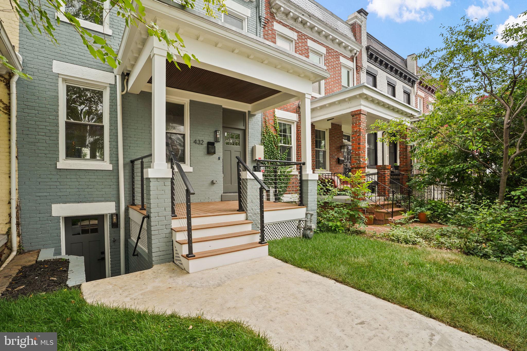432 NEWTON PLACE NW