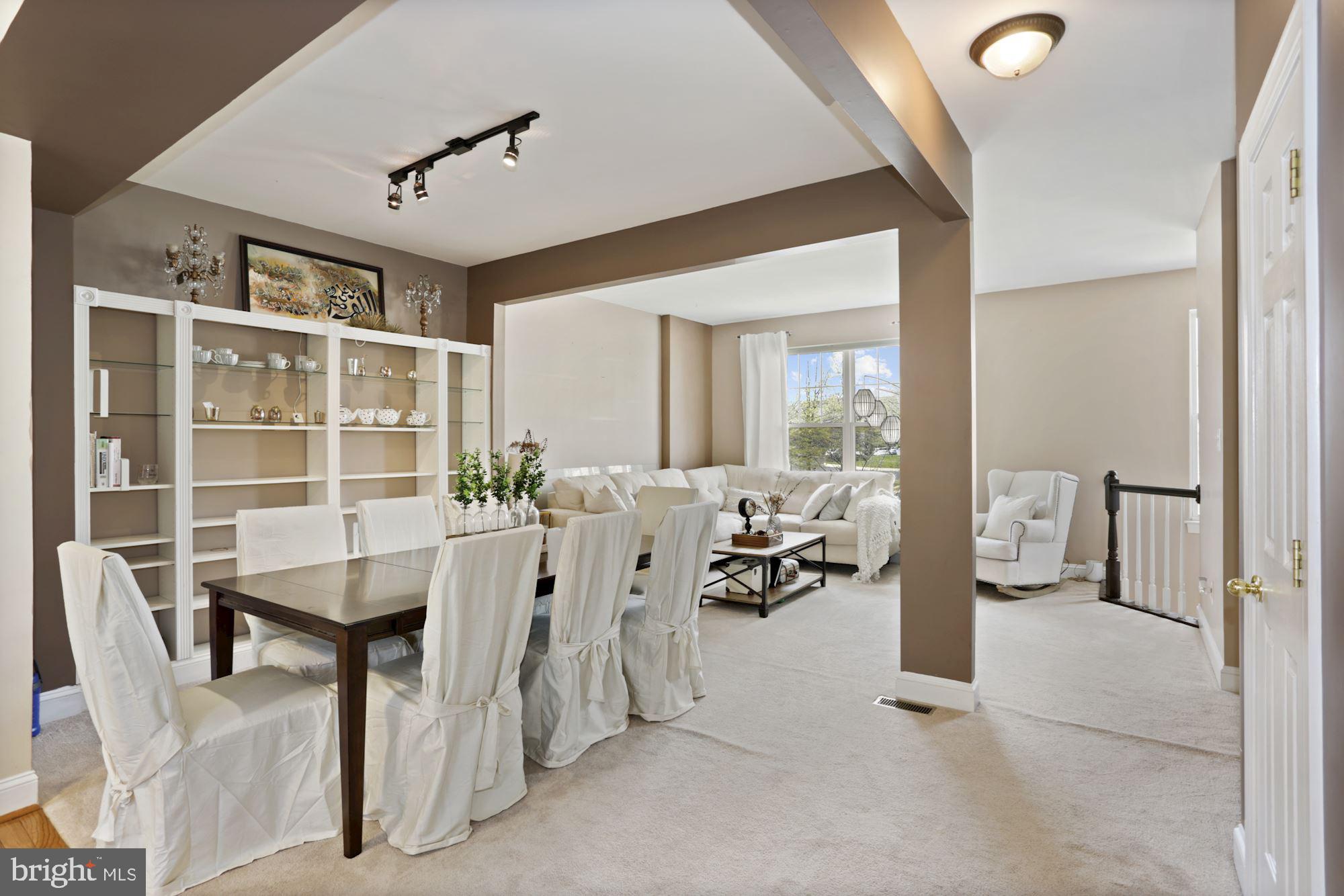 RIDGES AT ASHBURN - Residential