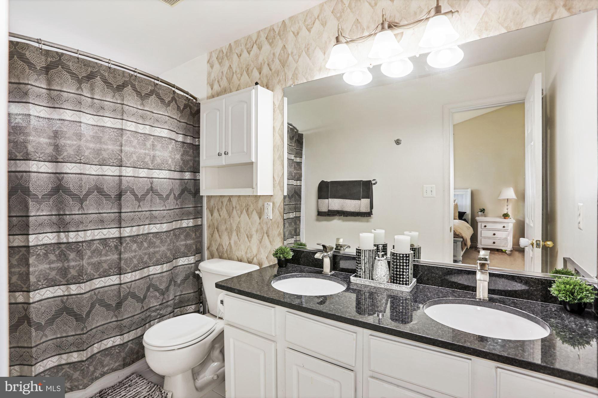 RIDGES AT ASHBURN - Residential