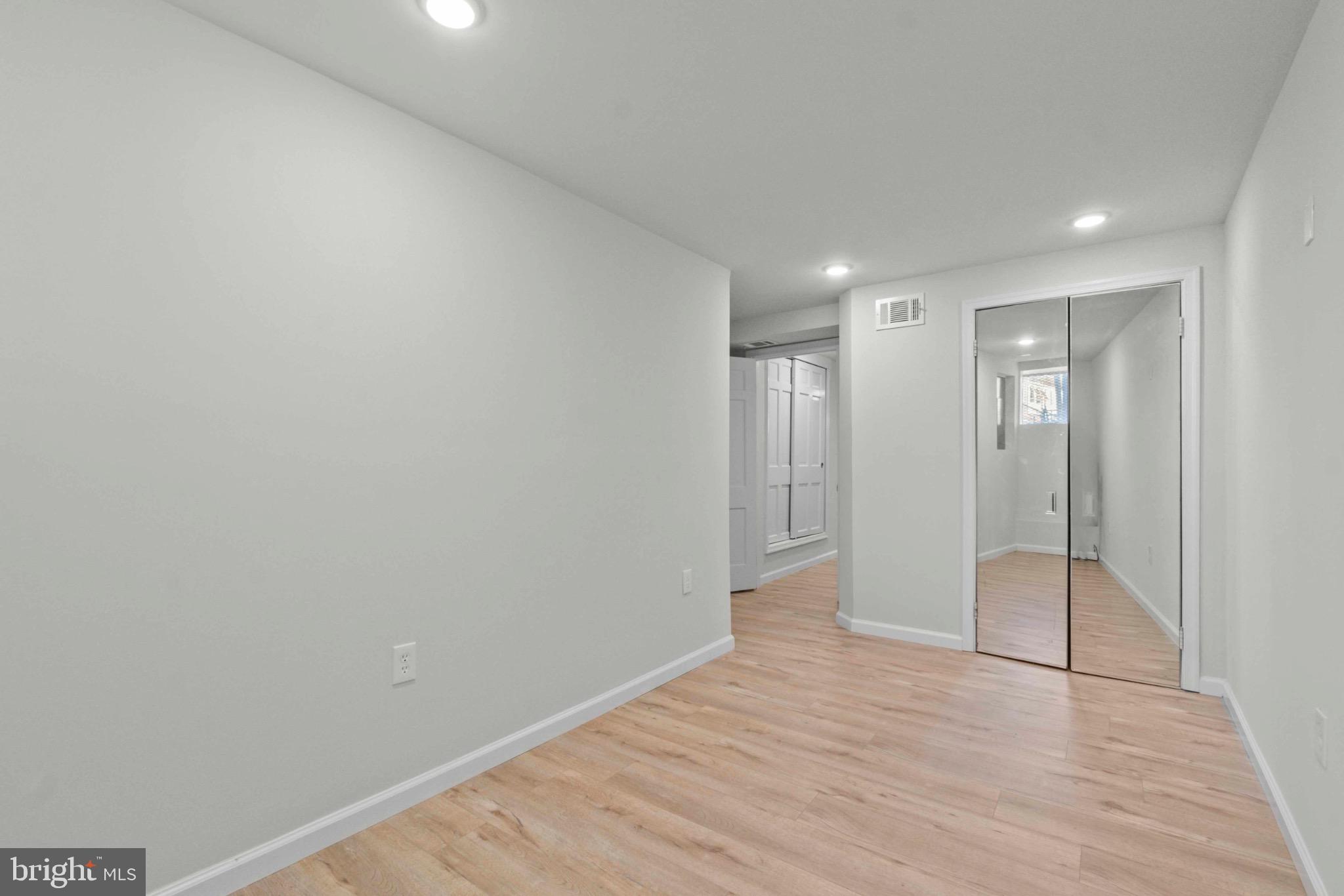 MADISON EASTEND - Residential Lease