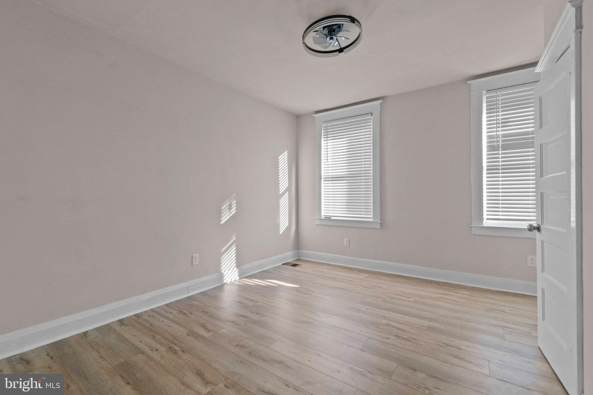 MADISON EASTEND - Residential Lease