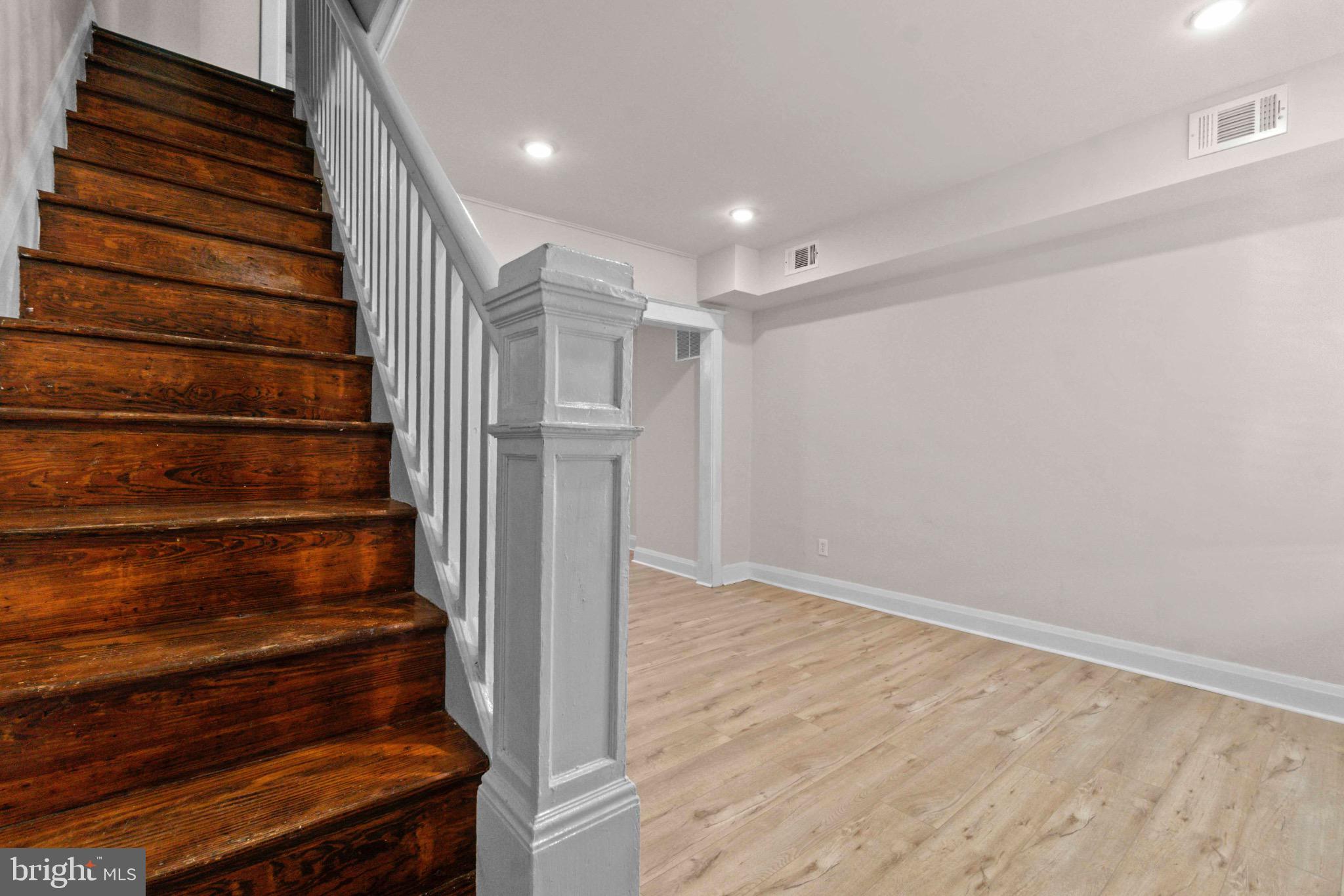 MADISON EASTEND - Residential Lease