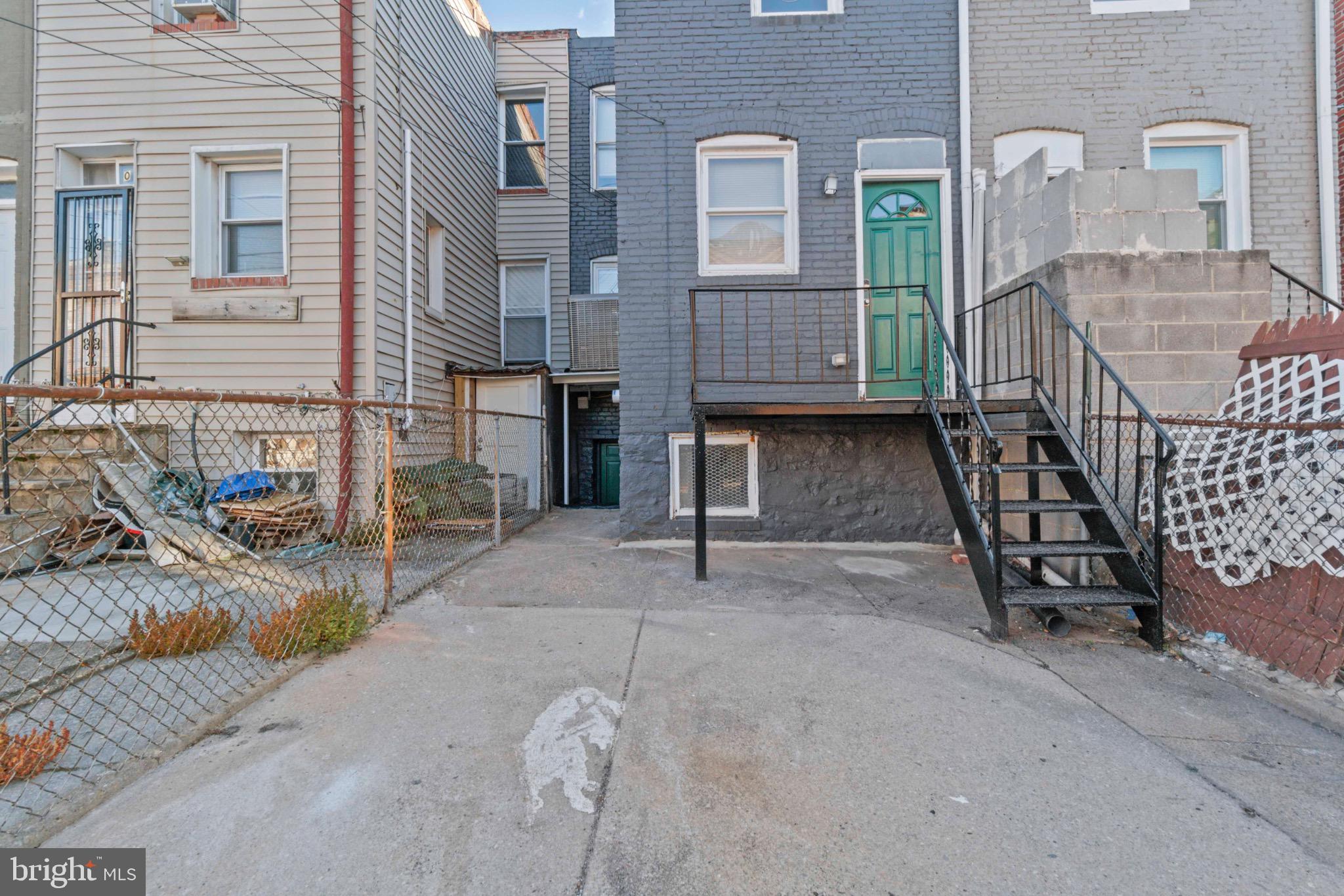 MADISON EASTEND - Residential Lease