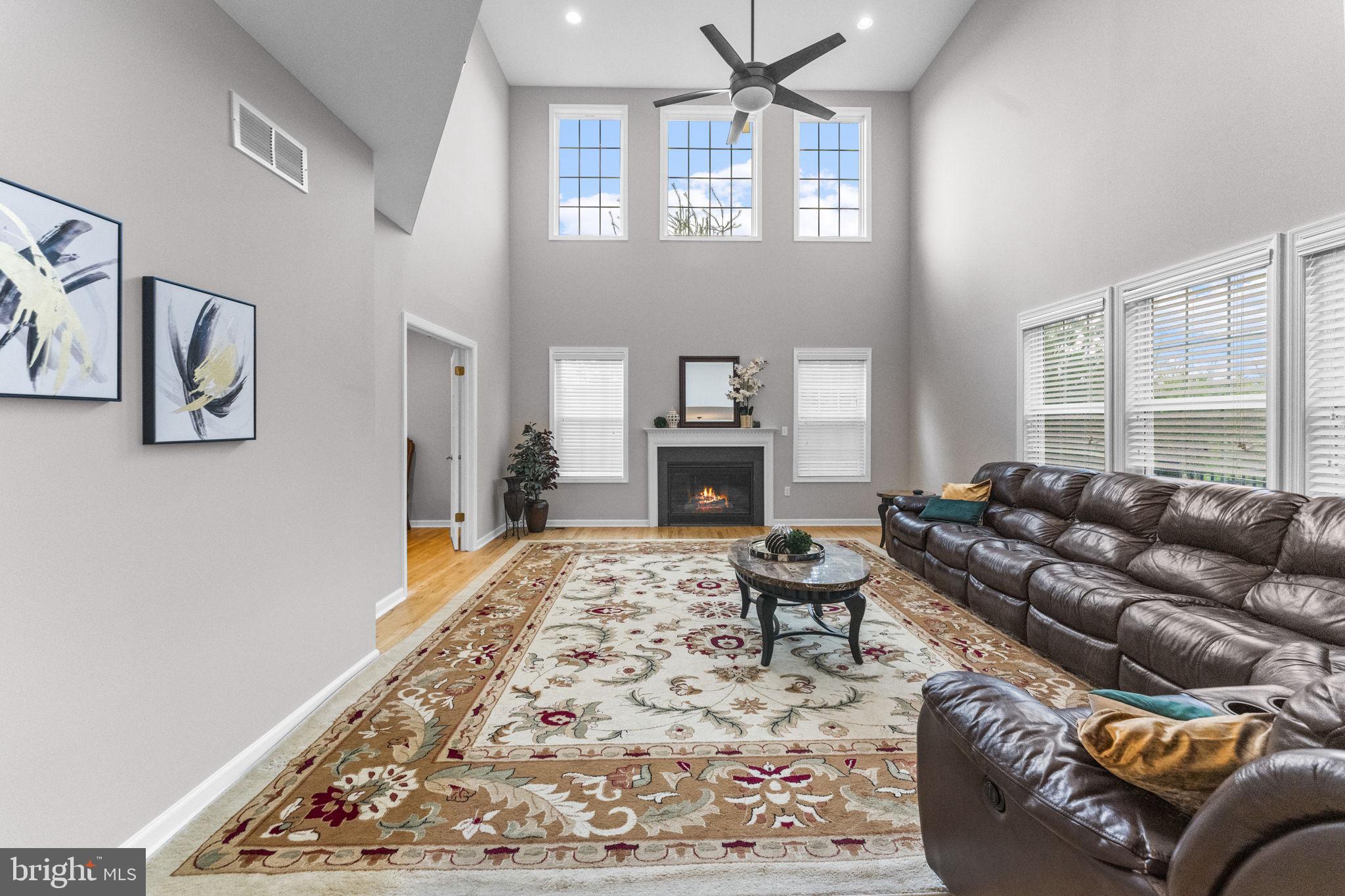 9 PINEHILL COURT