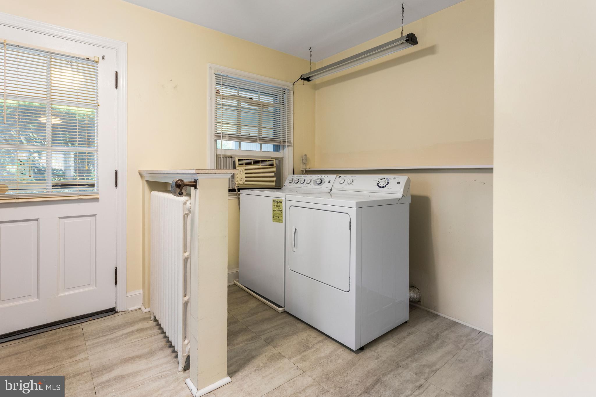 NORTH END - Residential