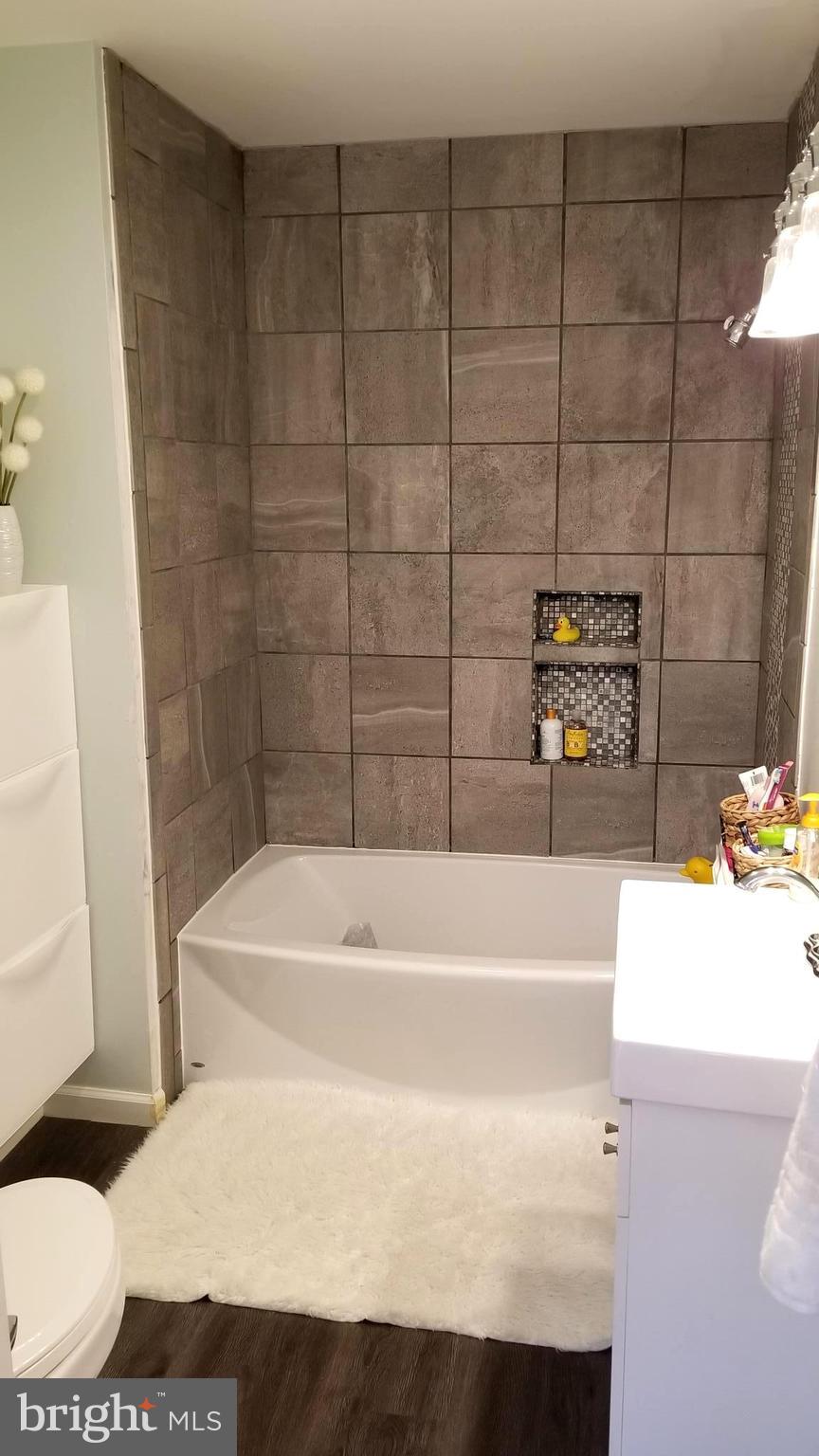 HEAVENER ESTATES - Residential