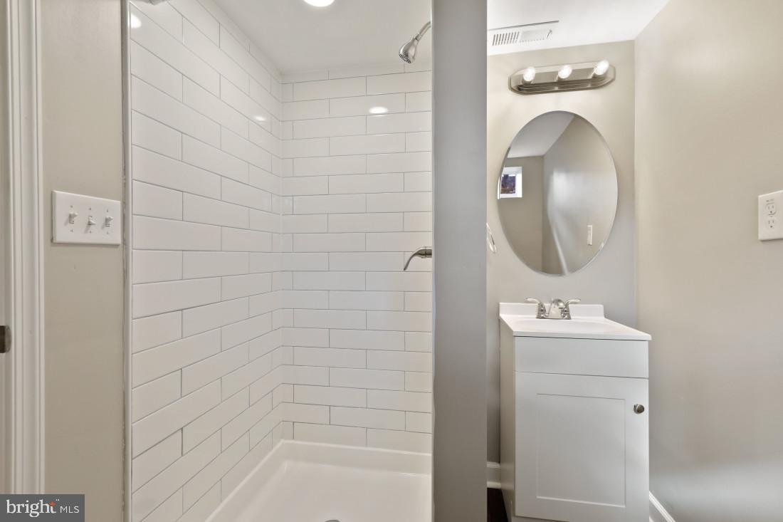 WOODLAWN - Residential