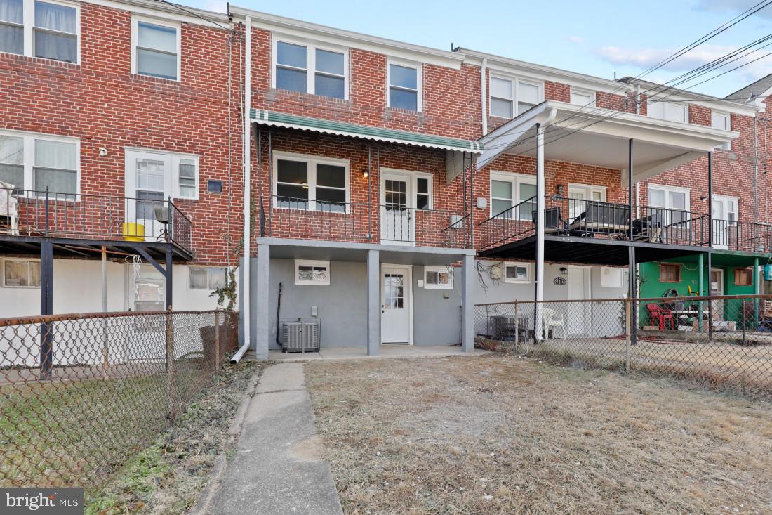 WOODLAWN - Residential