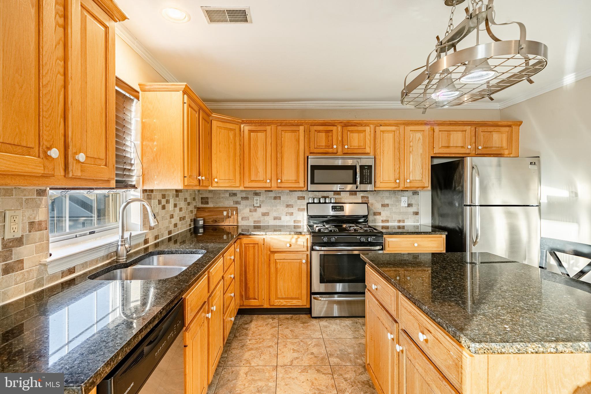 MEWS AT VALLEY FOR - Residential