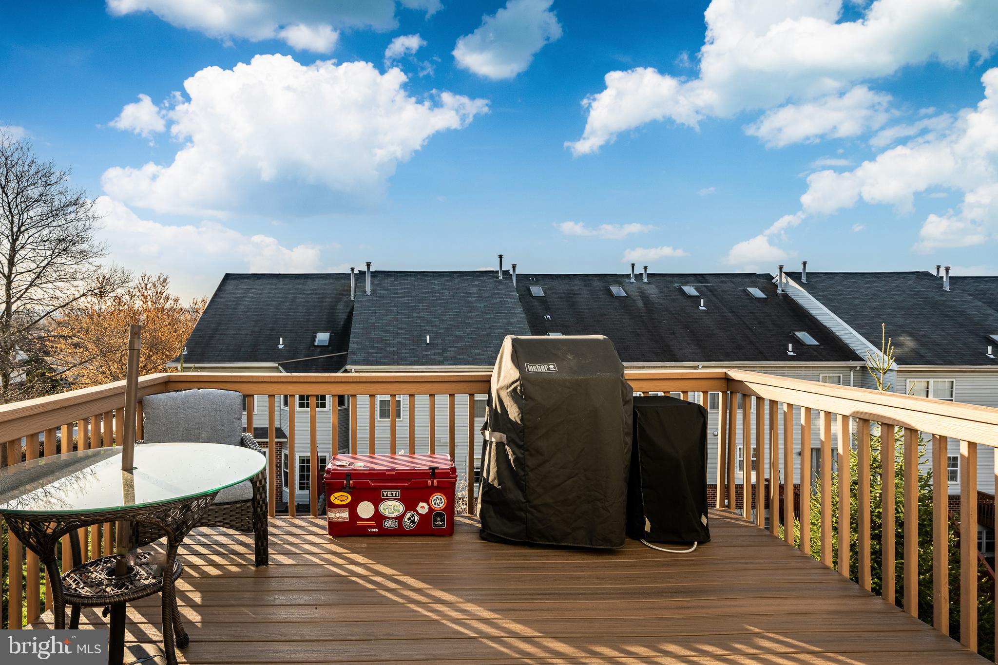 MEWS AT VALLEY FOR - Residential