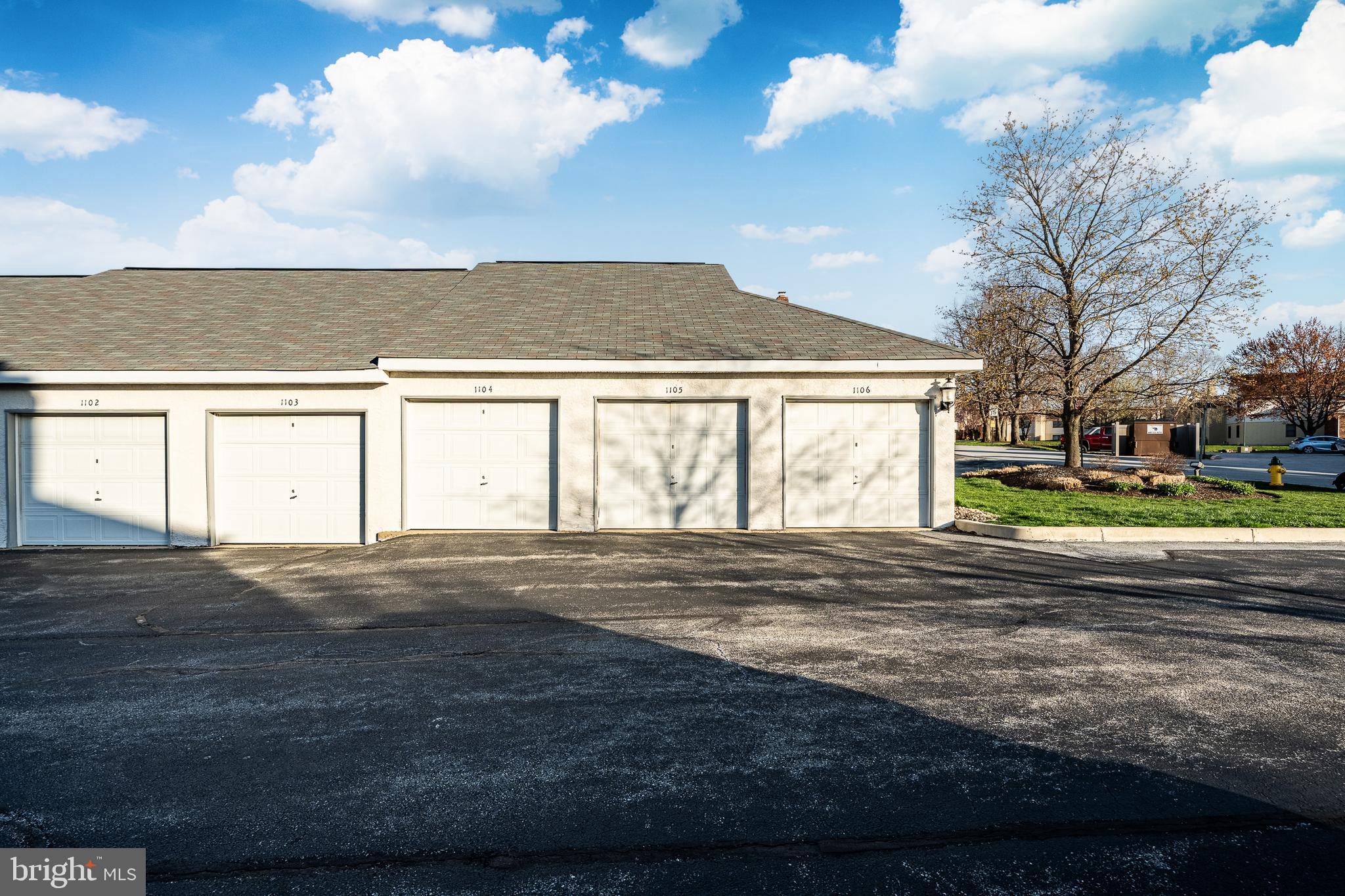 MEWS AT VALLEY FOR - Residential