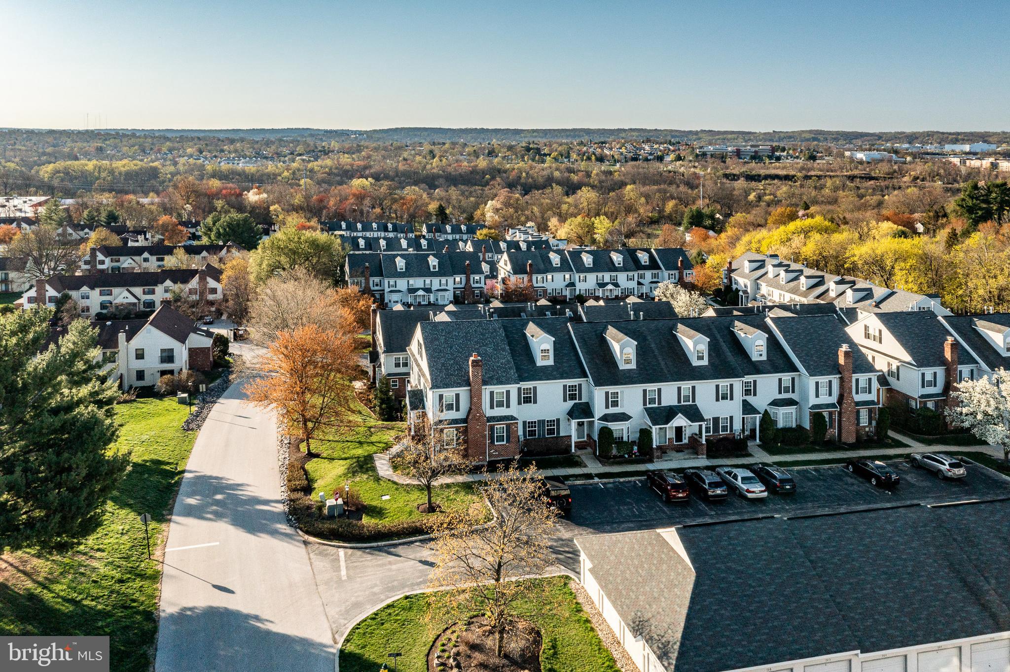 MEWS AT VALLEY FOR - Residential