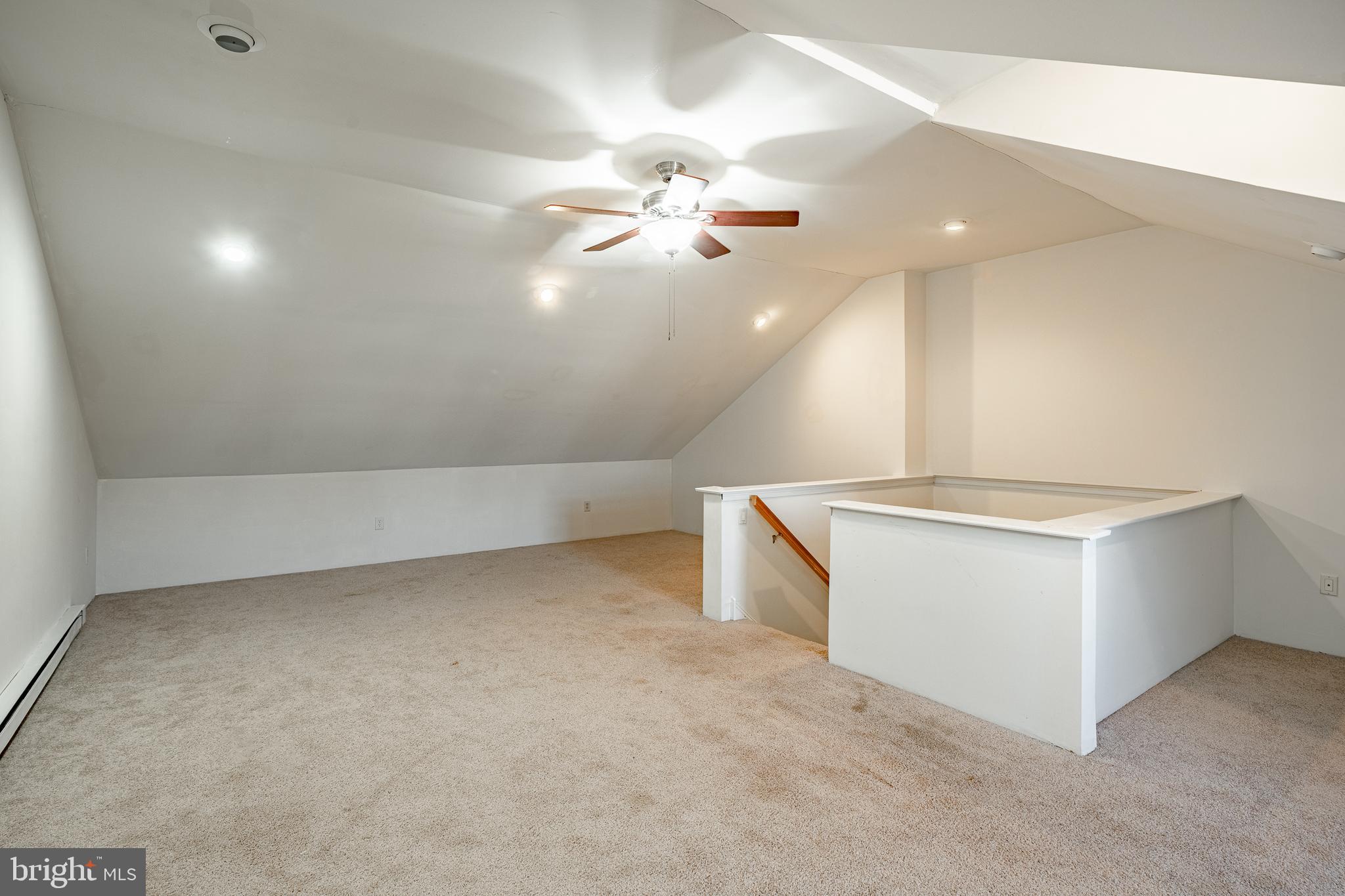 MEWS AT VALLEY FOR - Residential