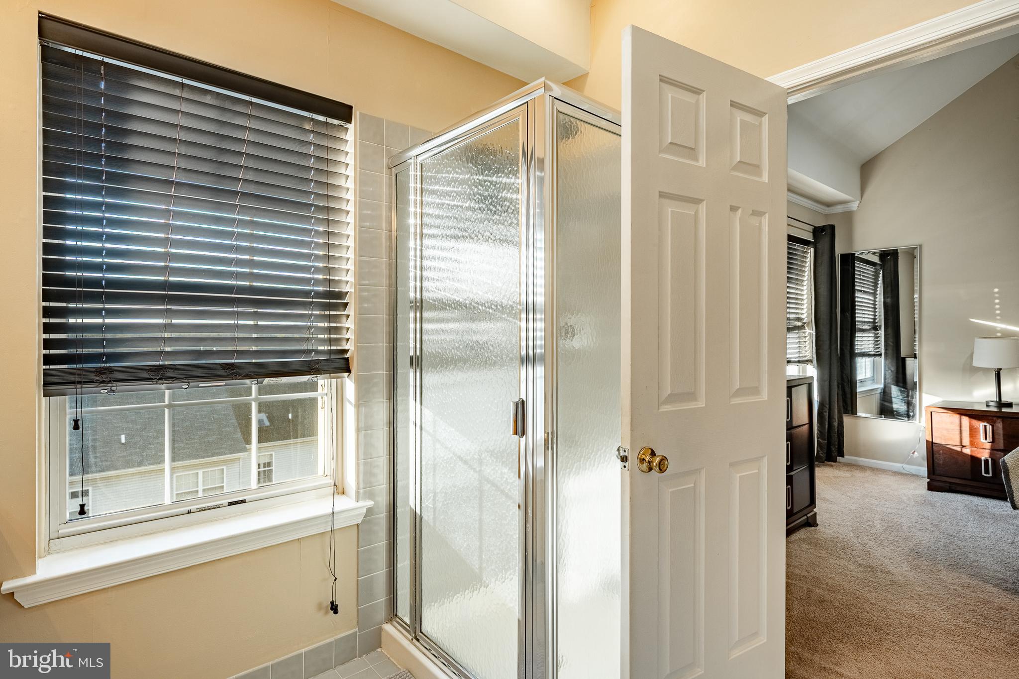 MEWS AT VALLEY FOR - Residential