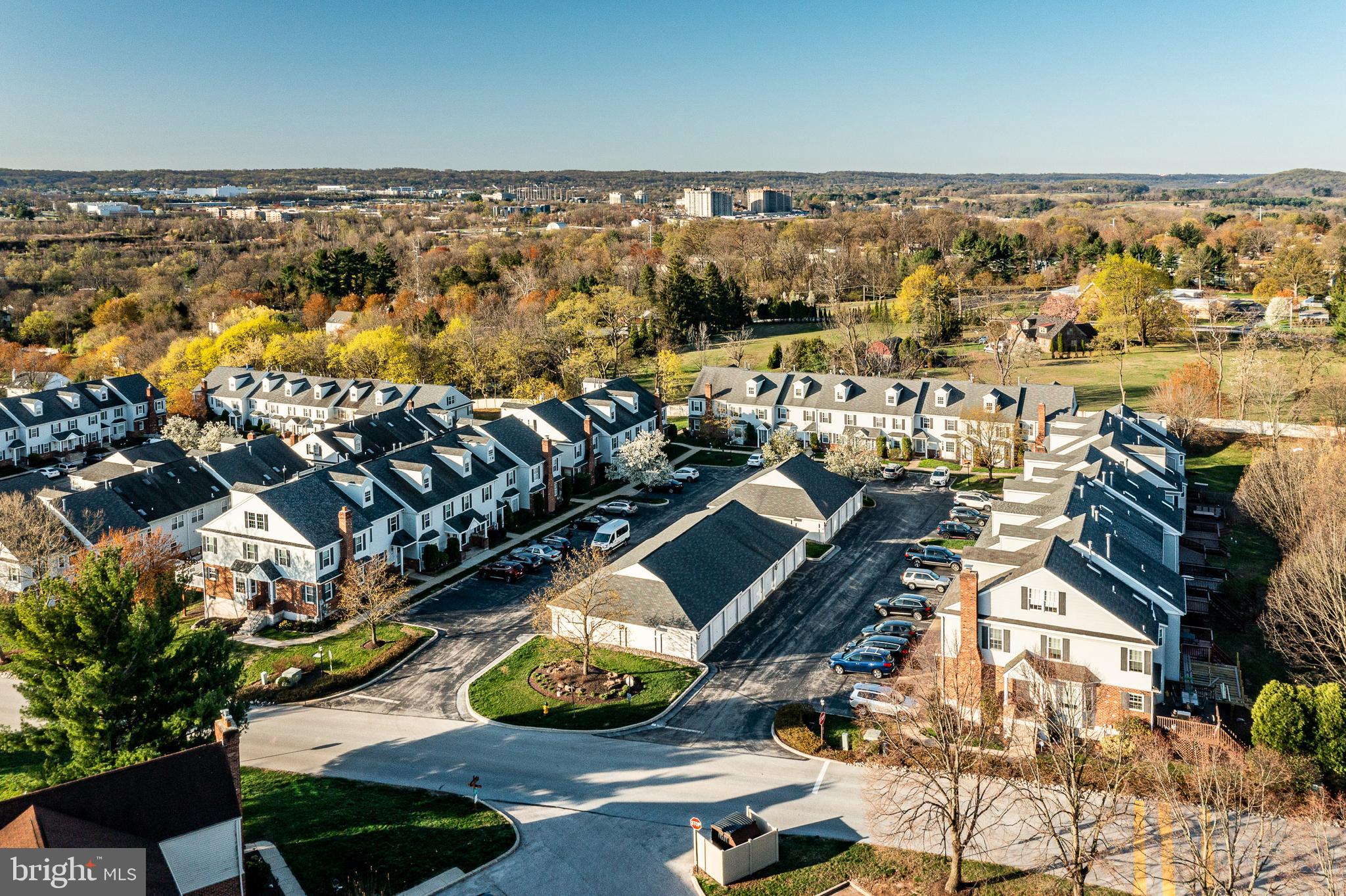 MEWS AT VALLEY FOR - Residential