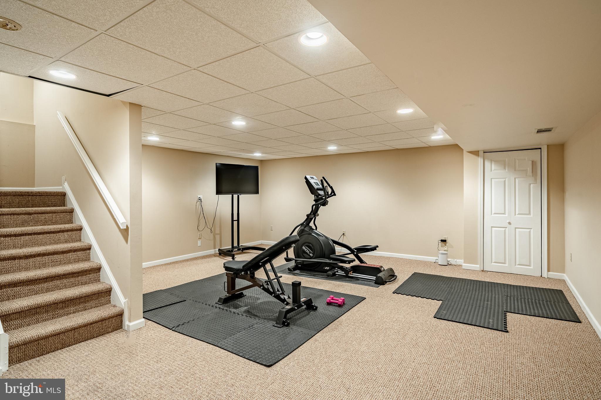 MEWS AT VALLEY FOR - Residential