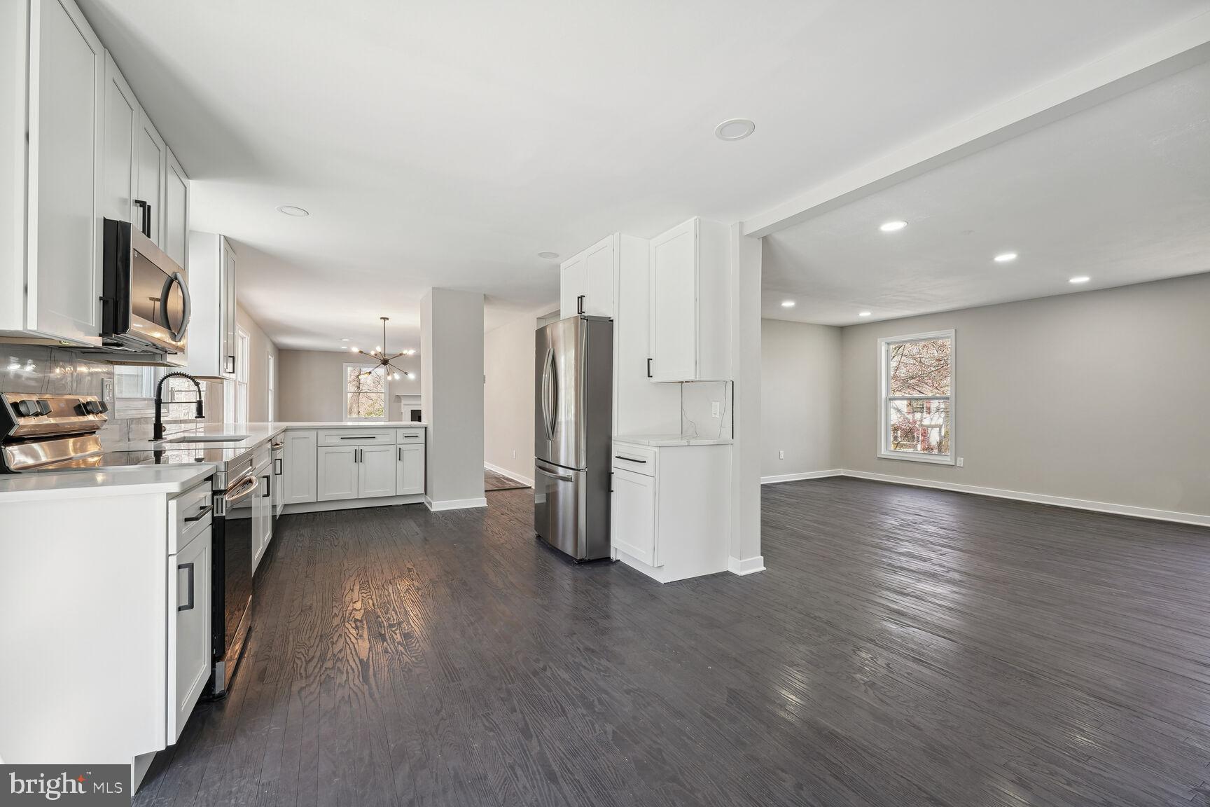 TANTALLON HILLS - Residential