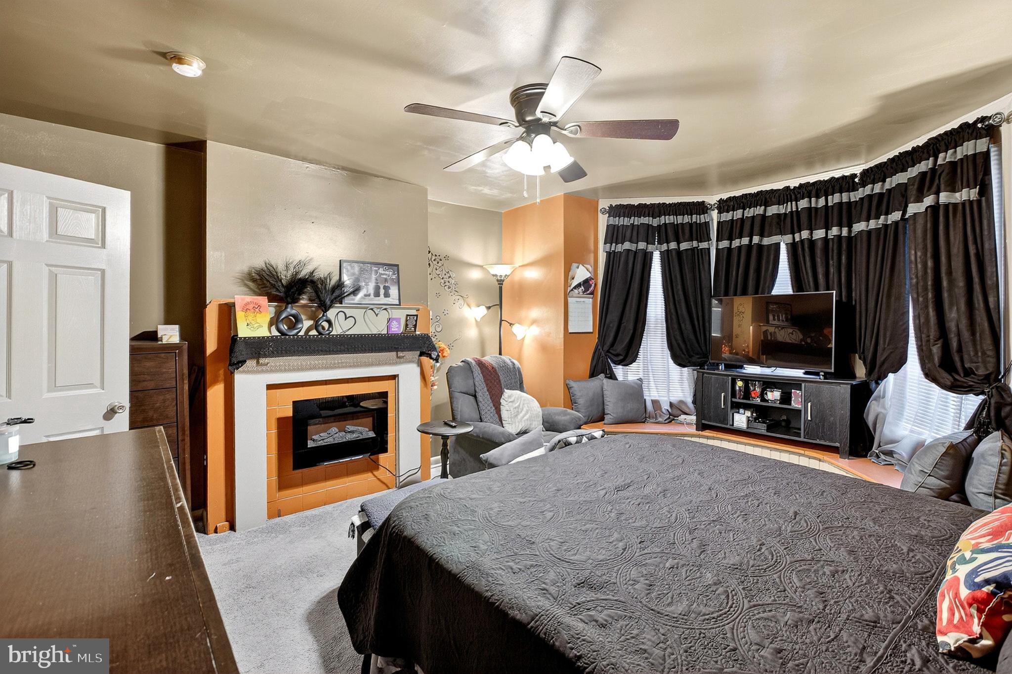 PHILADELPHIA (SOUTHWEST) - Residential