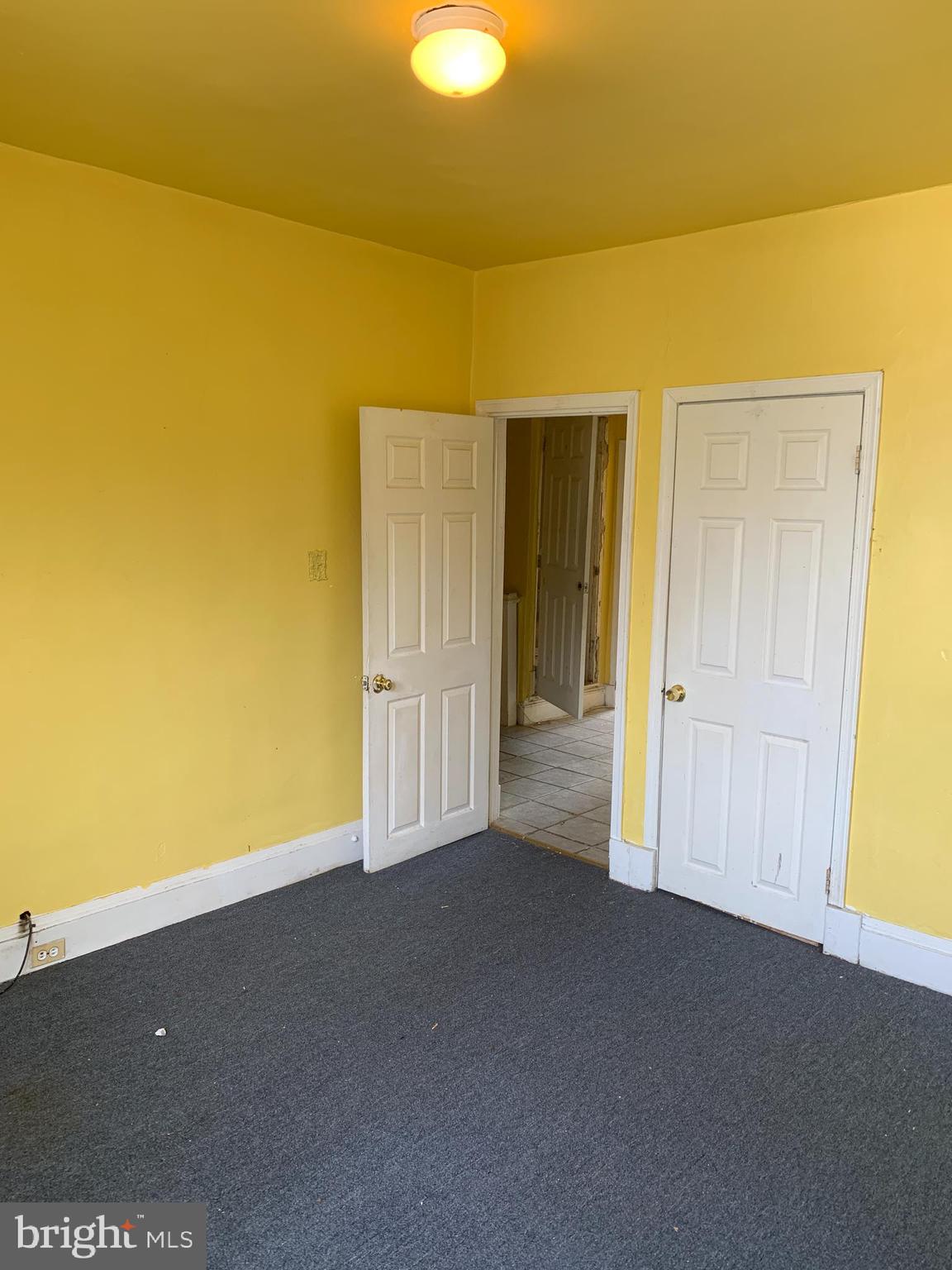 PARK CIRCLE - Residential