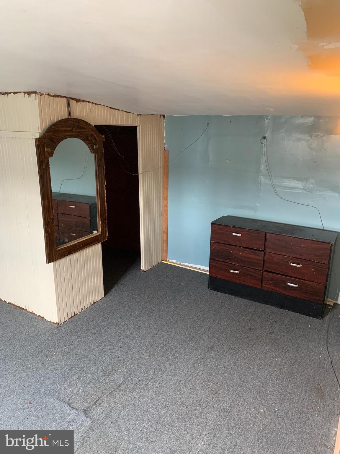 PARK CIRCLE - Residential