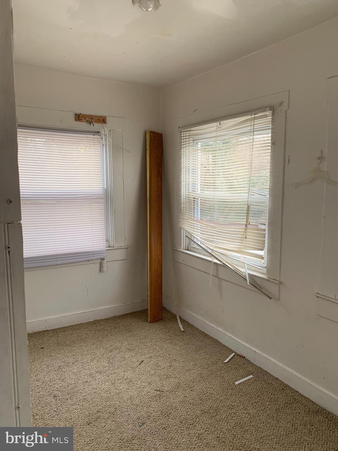 PARK CIRCLE - Residential