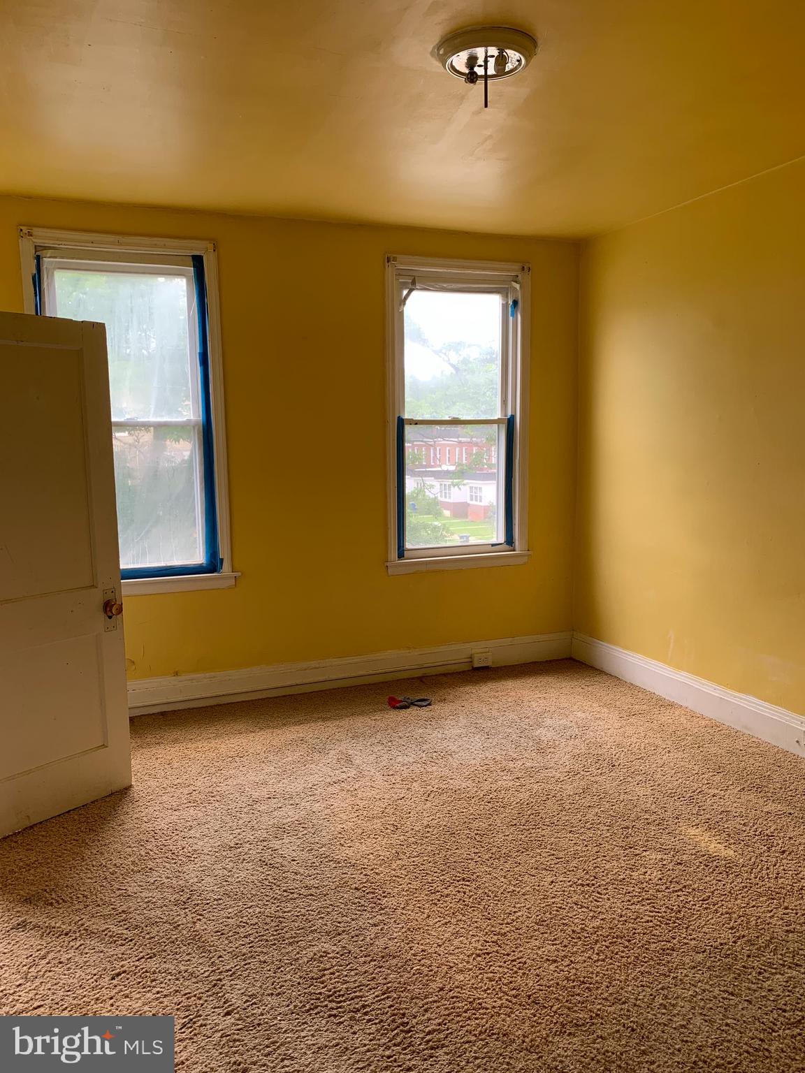 PARK CIRCLE - Residential