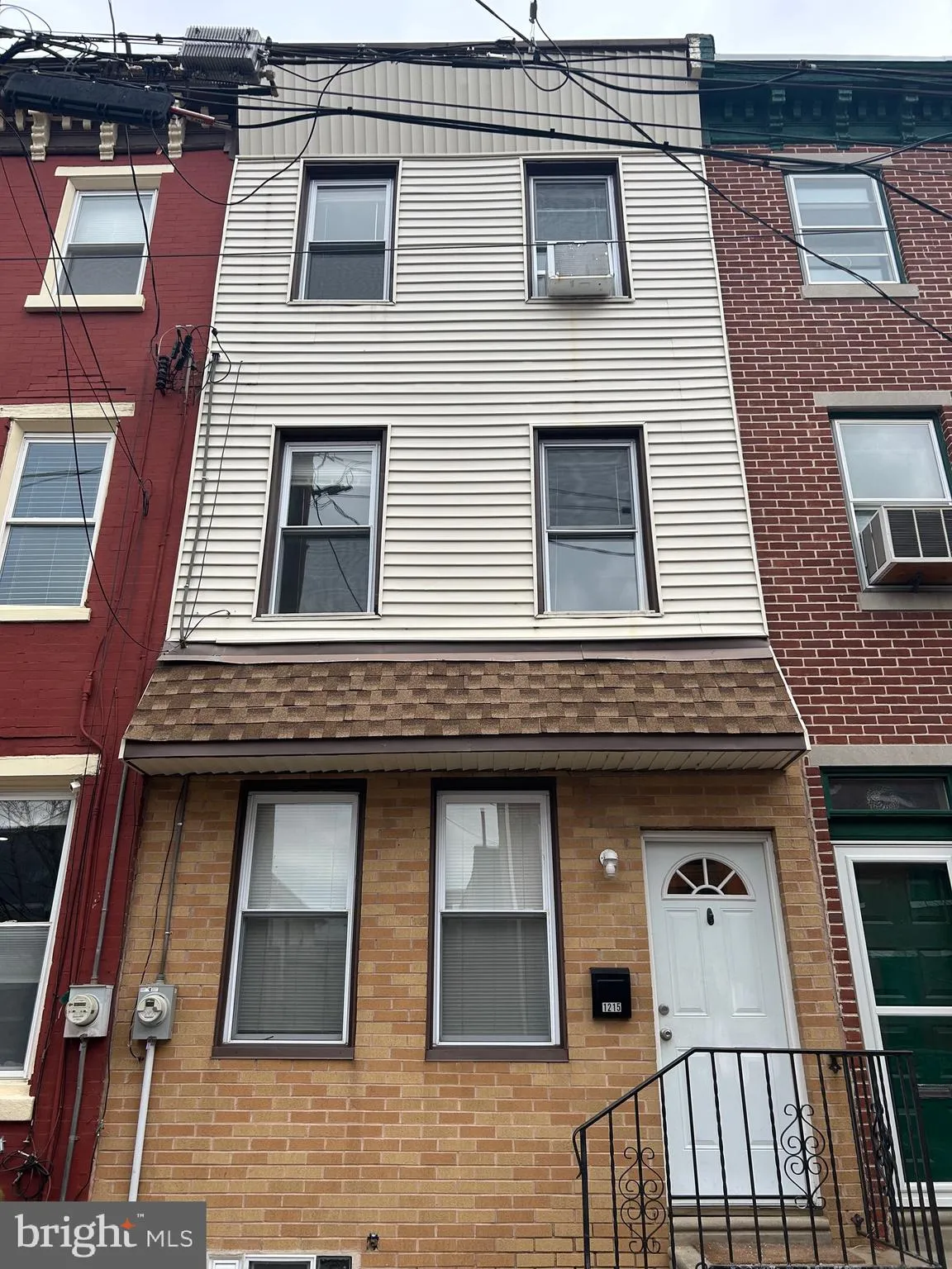 Philadelphia, Pennsylvania 19122, United States, 4 Bedrooms Bedrooms, ,1 BathroomBathrooms,Residential,Contingent,19113