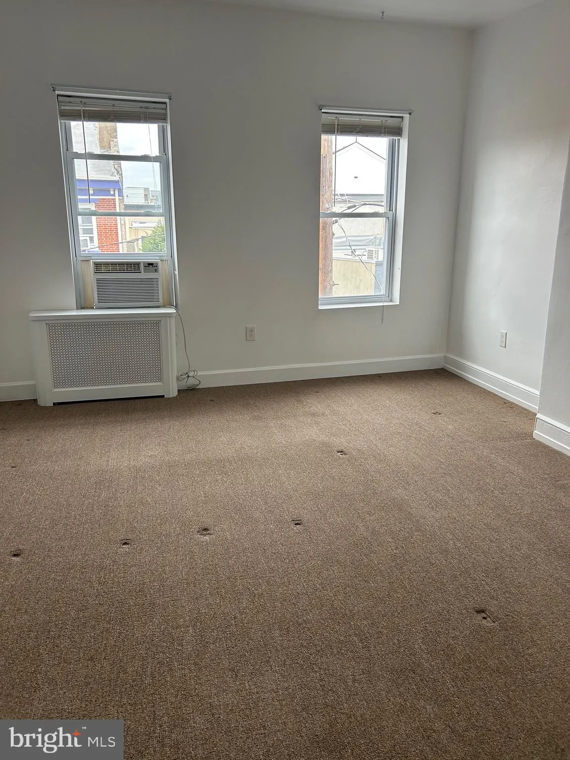 Philadelphia, Pennsylvania 19122, United States, 4 Bedrooms Bedrooms, ,1 BathroomBathrooms,Residential,Contingent,19113