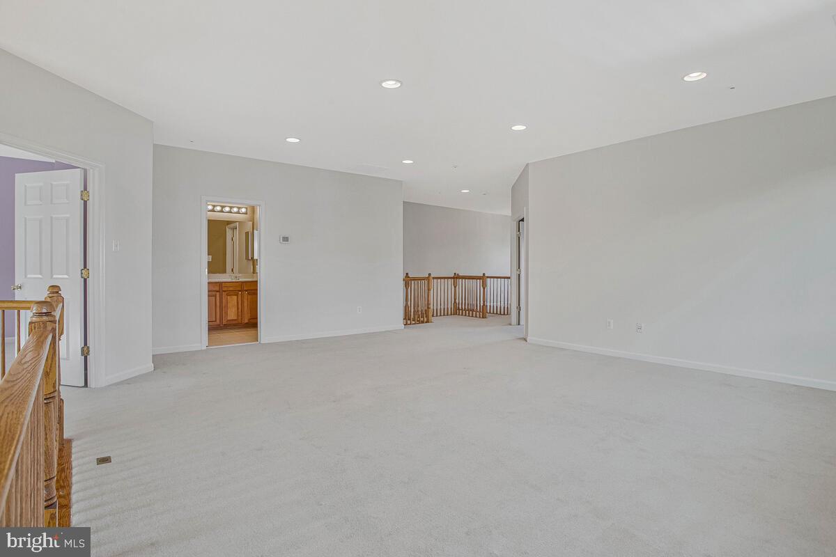 SNOWDEN OVERLOOK - Residential