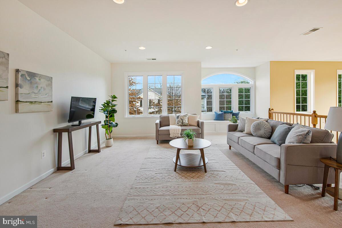 SNOWDEN OVERLOOK - Residential