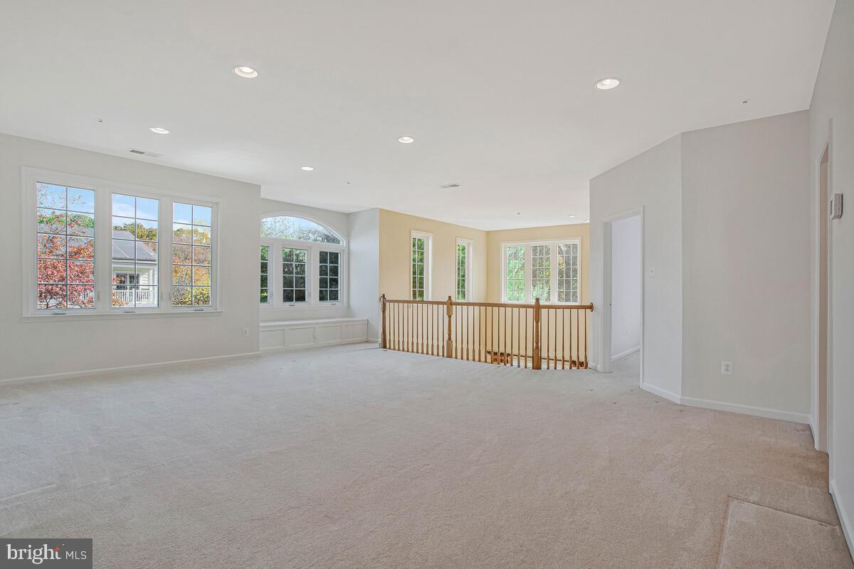 SNOWDEN OVERLOOK - Residential