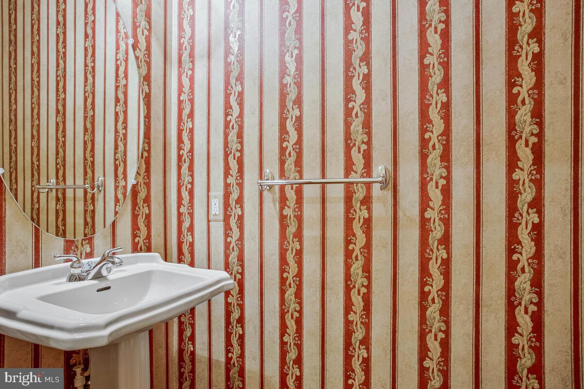 SNOWDEN OVERLOOK - Residential