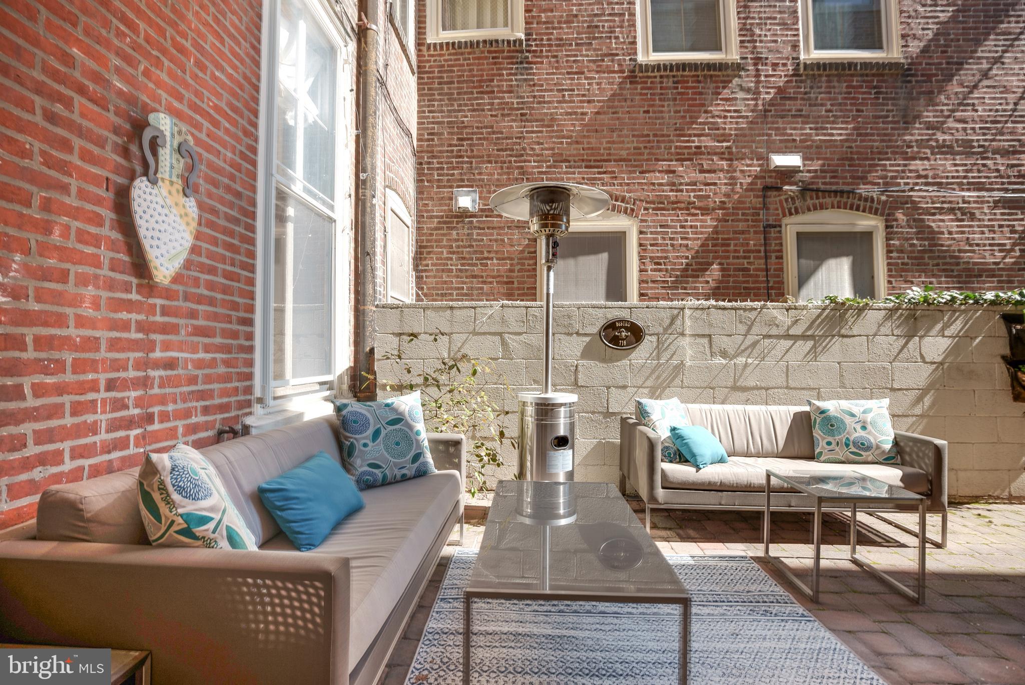 SOCIETY HILL - Residential