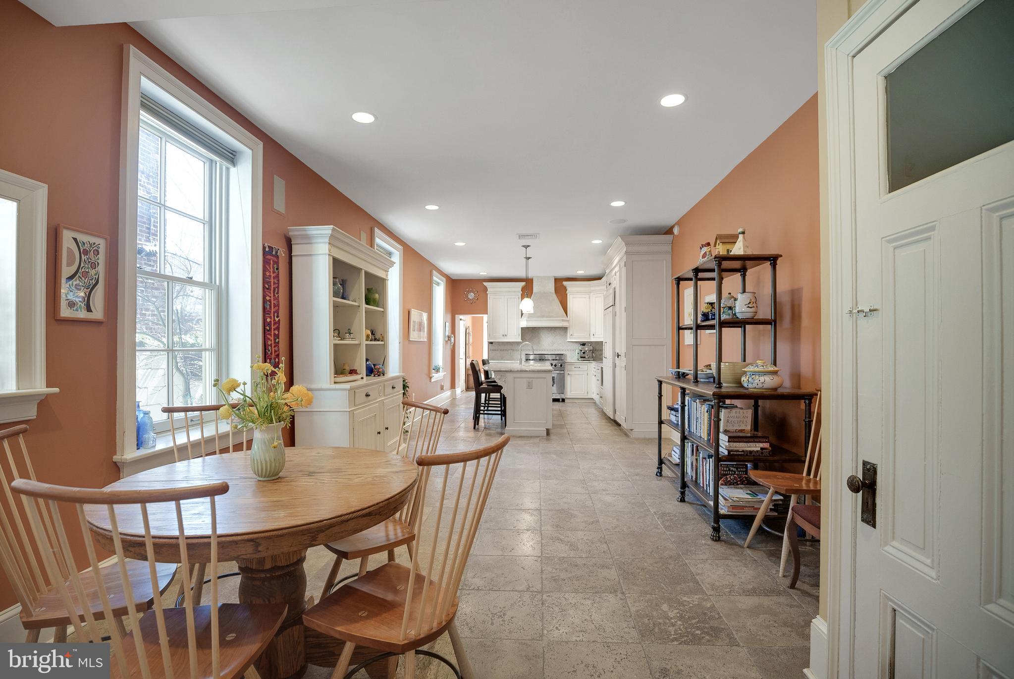 SOCIETY HILL - Residential