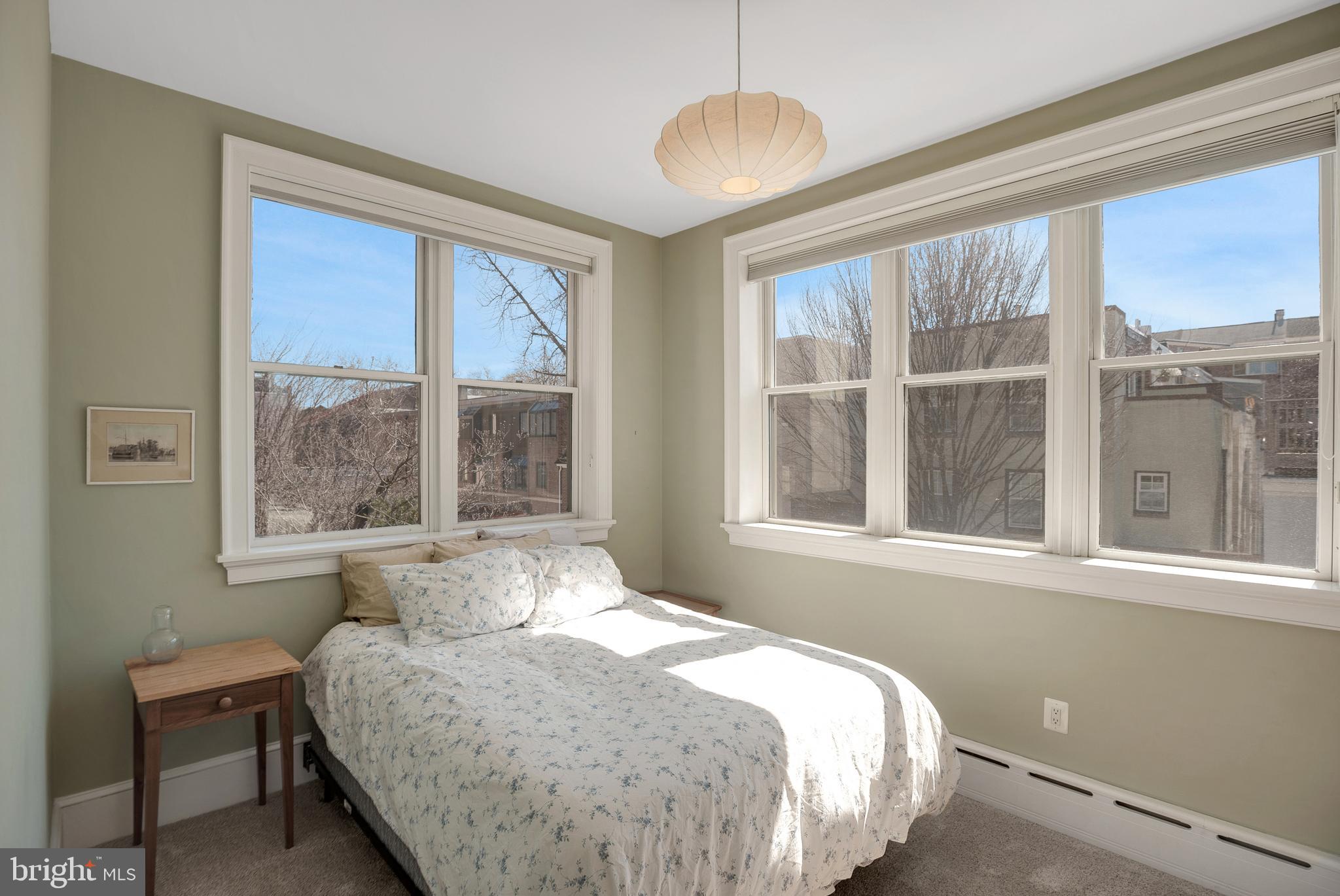 SOCIETY HILL - Residential