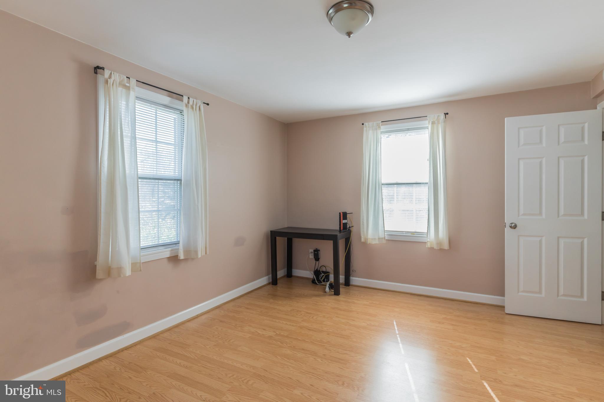 PARK GLEN - Residential Lease