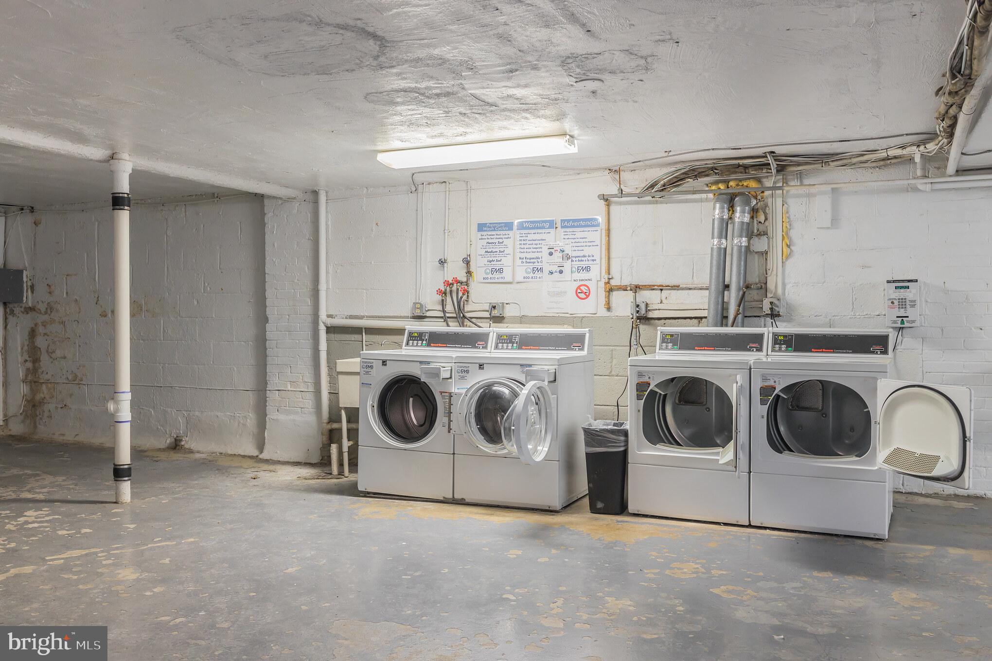 PARK GLEN - Residential Lease