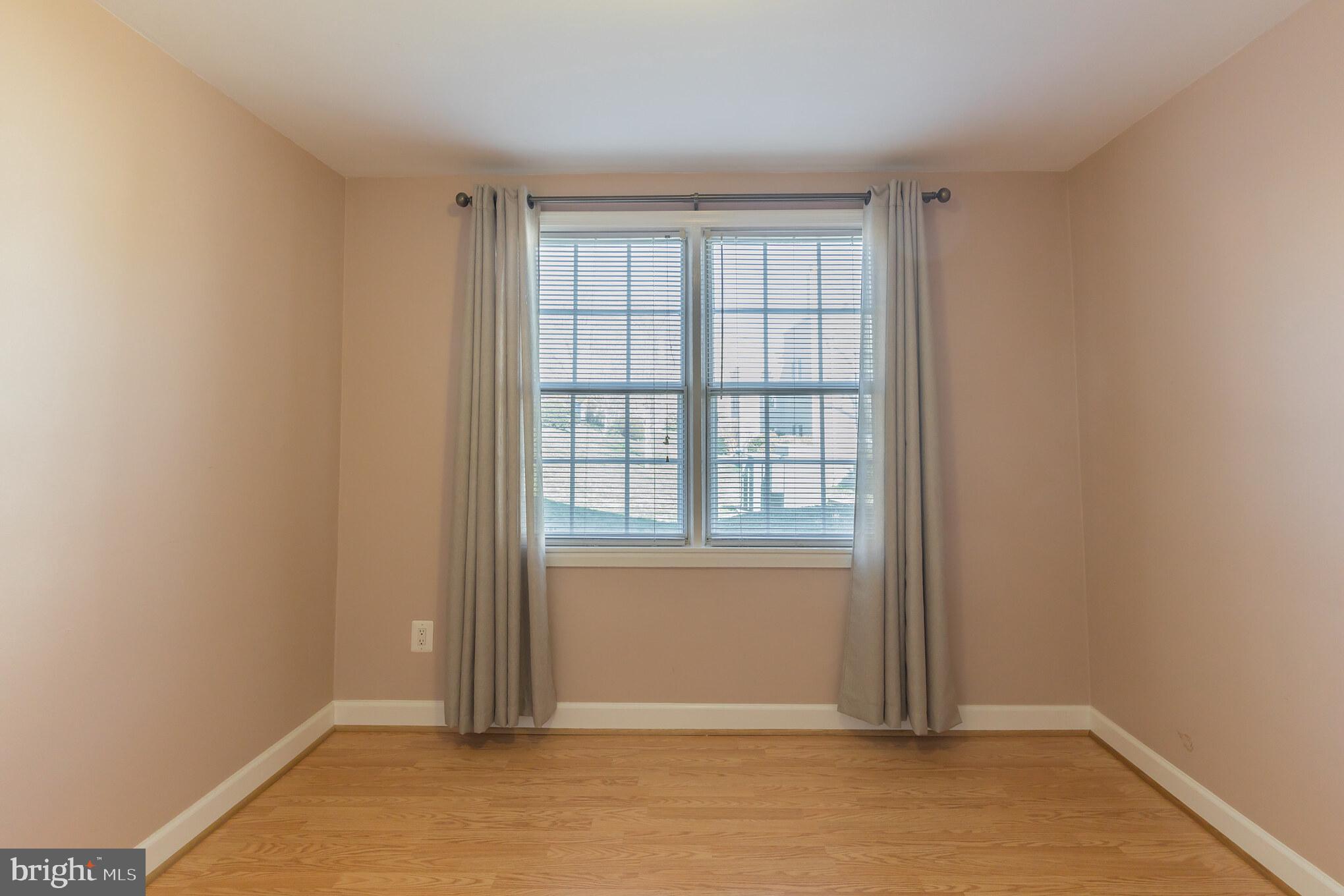 PARK GLEN - Residential Lease